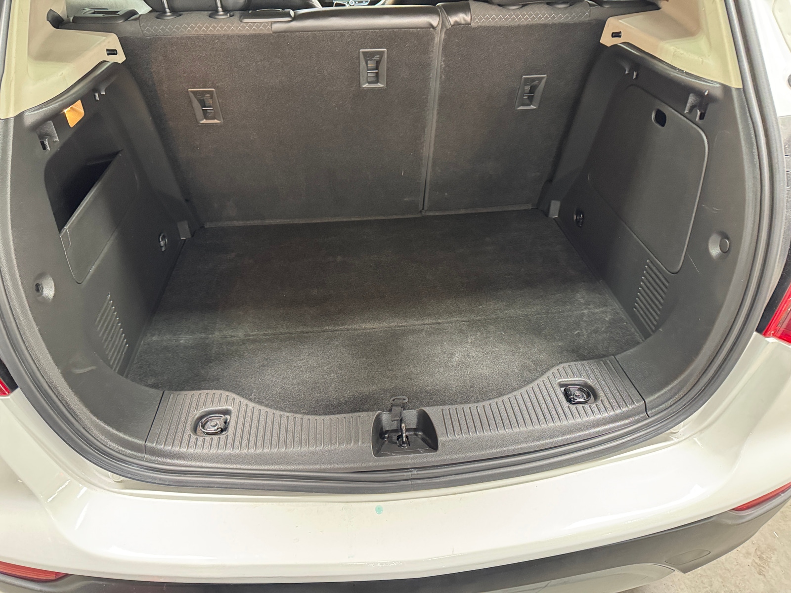 Thumbnail: 2021 Buick Encore - 6