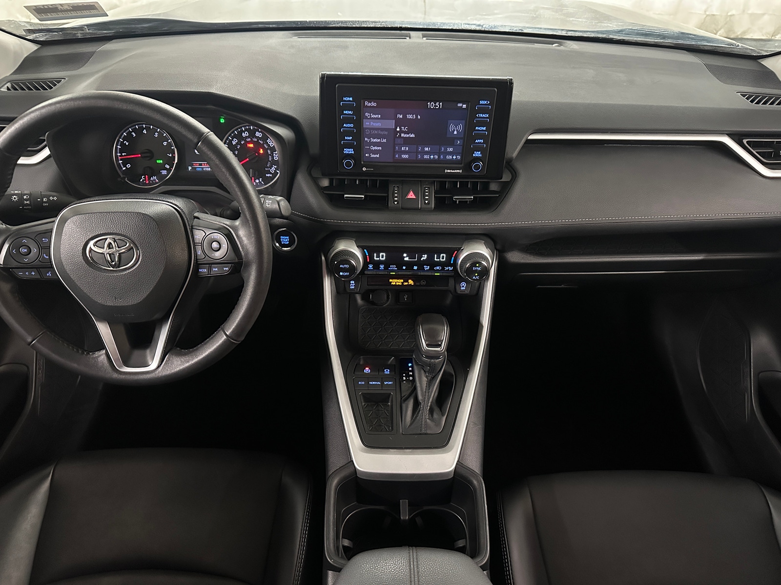 Thumbnail: 2022 Toyota RAV4 - 3