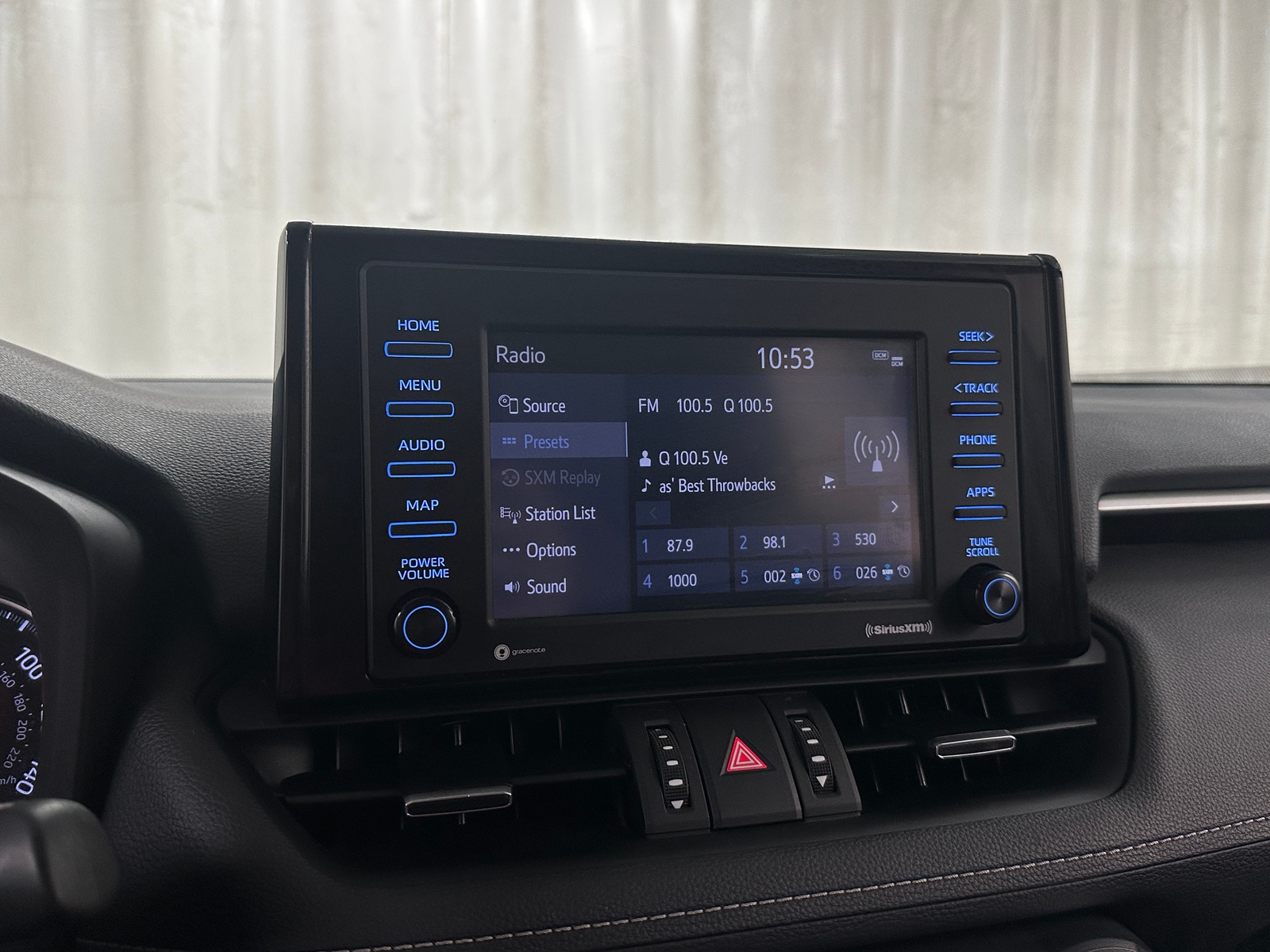 Thumbnail: 2022 Toyota RAV4 - 4