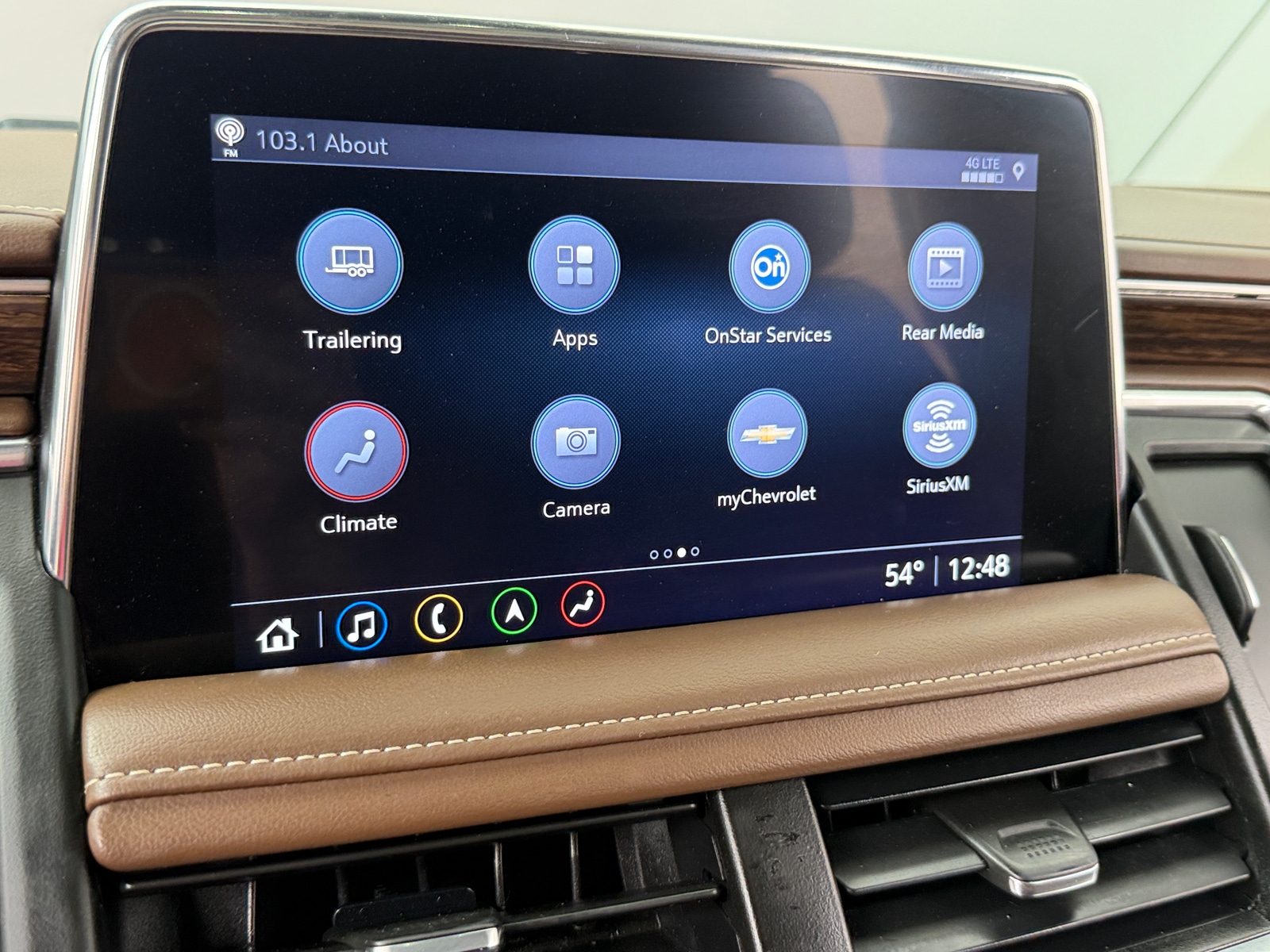 Thumbnail: 2021 Chevrolet Tahoe - 3