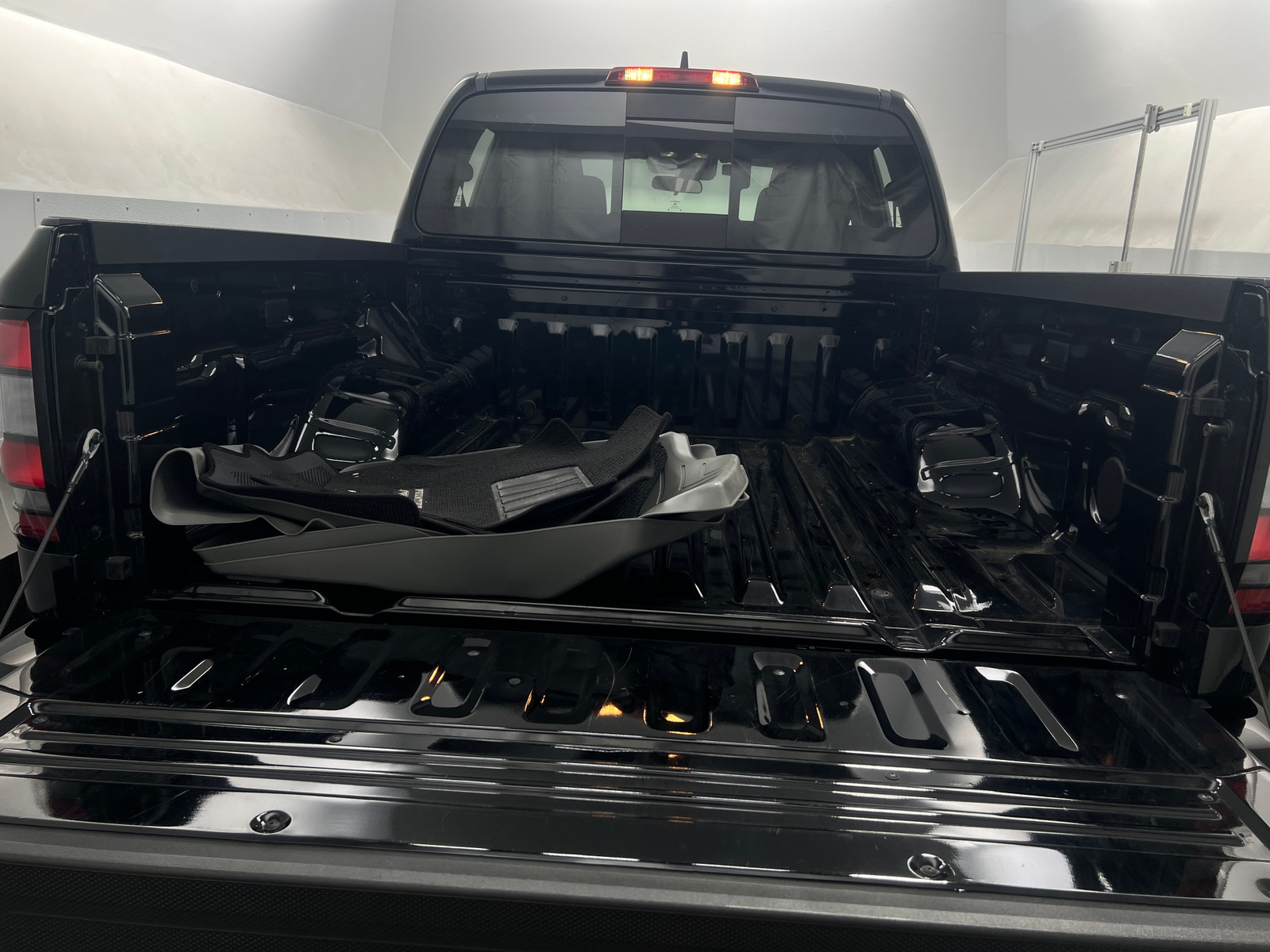 Thumbnail: 2024 Nissan Frontier - 7