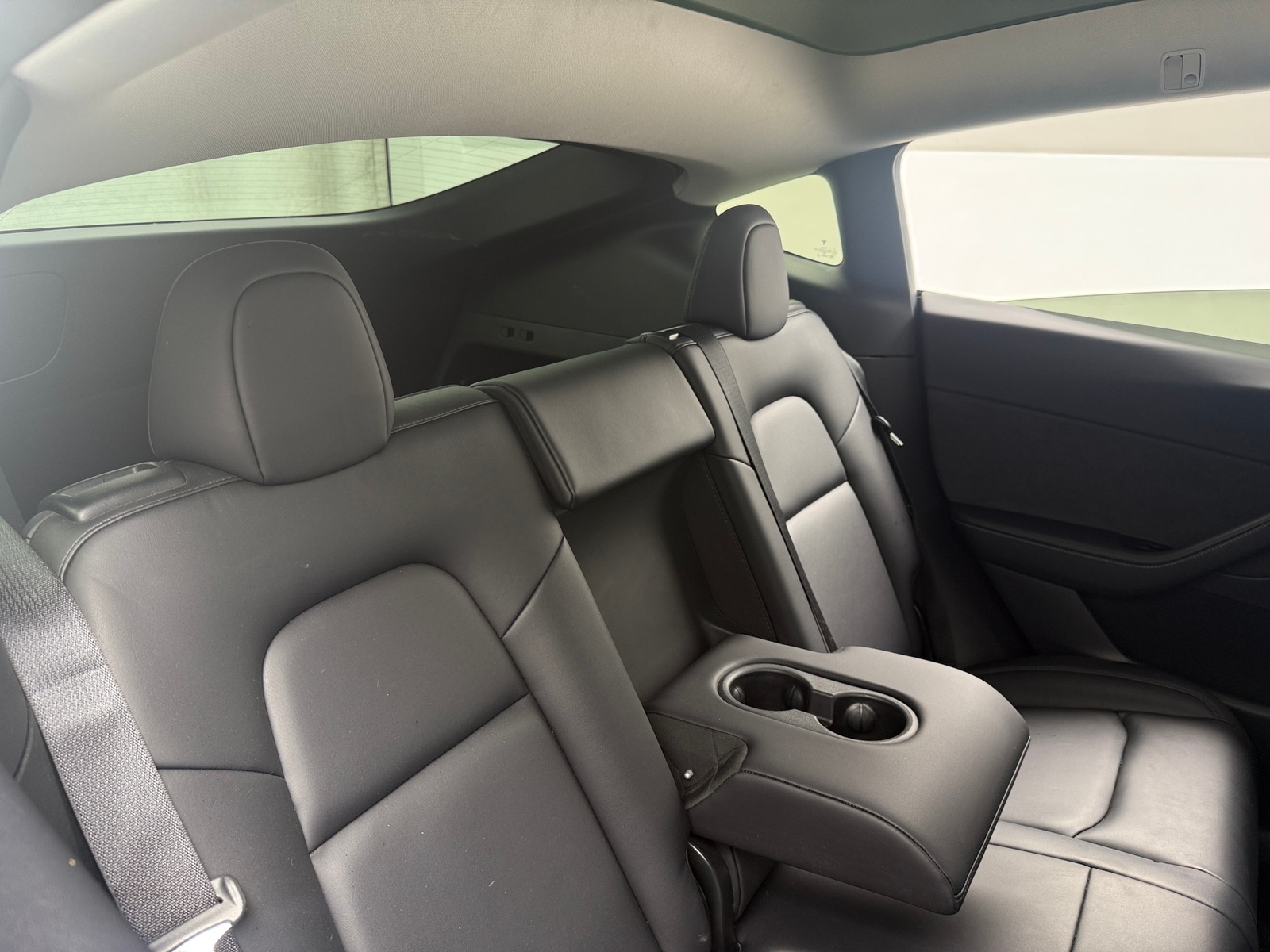 Thumbnail: 2021 Tesla Model Y - 4