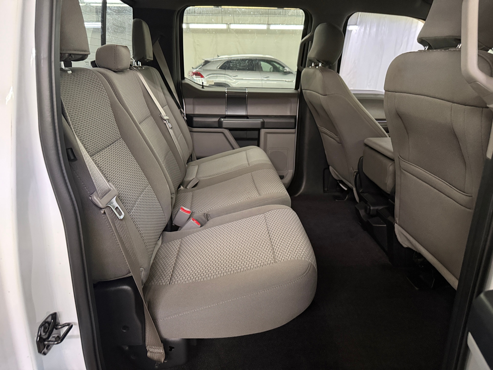 Thumbnail: 2017 Ford Econoline - 6