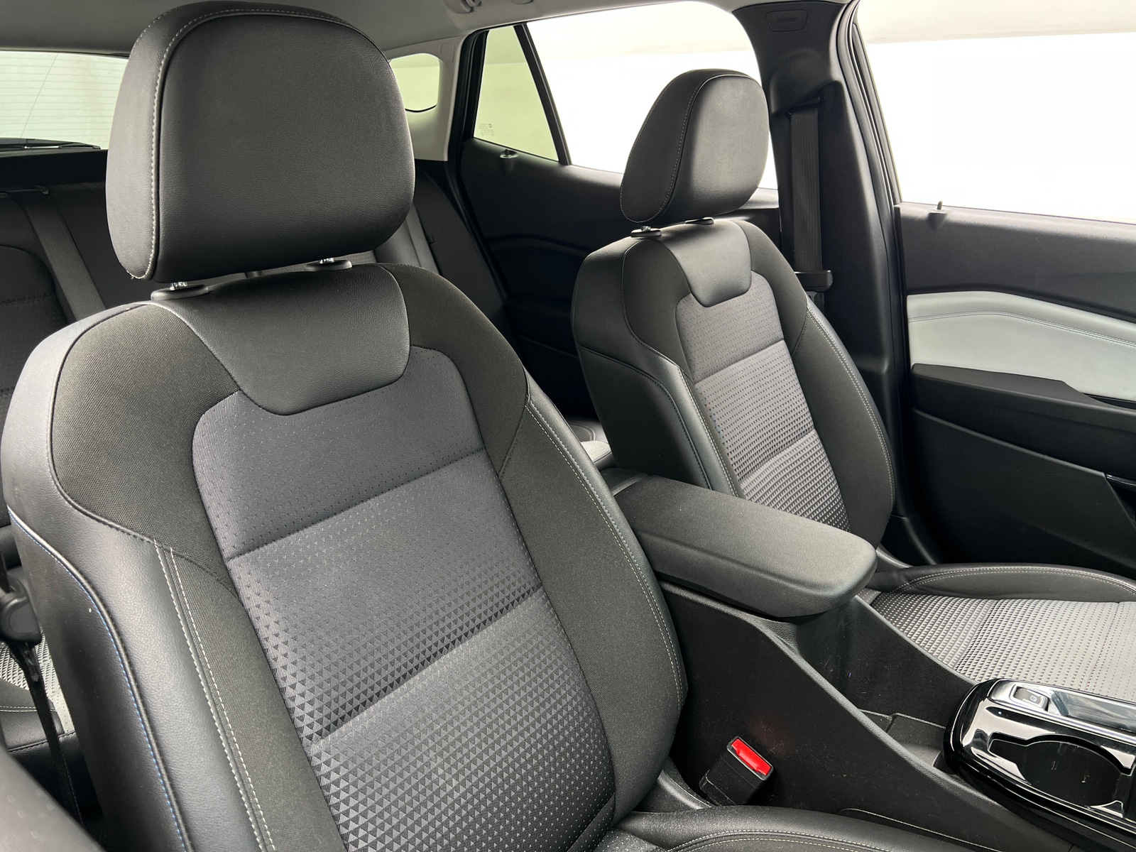 Thumbnail: 2025 Chevrolet Trax - 2