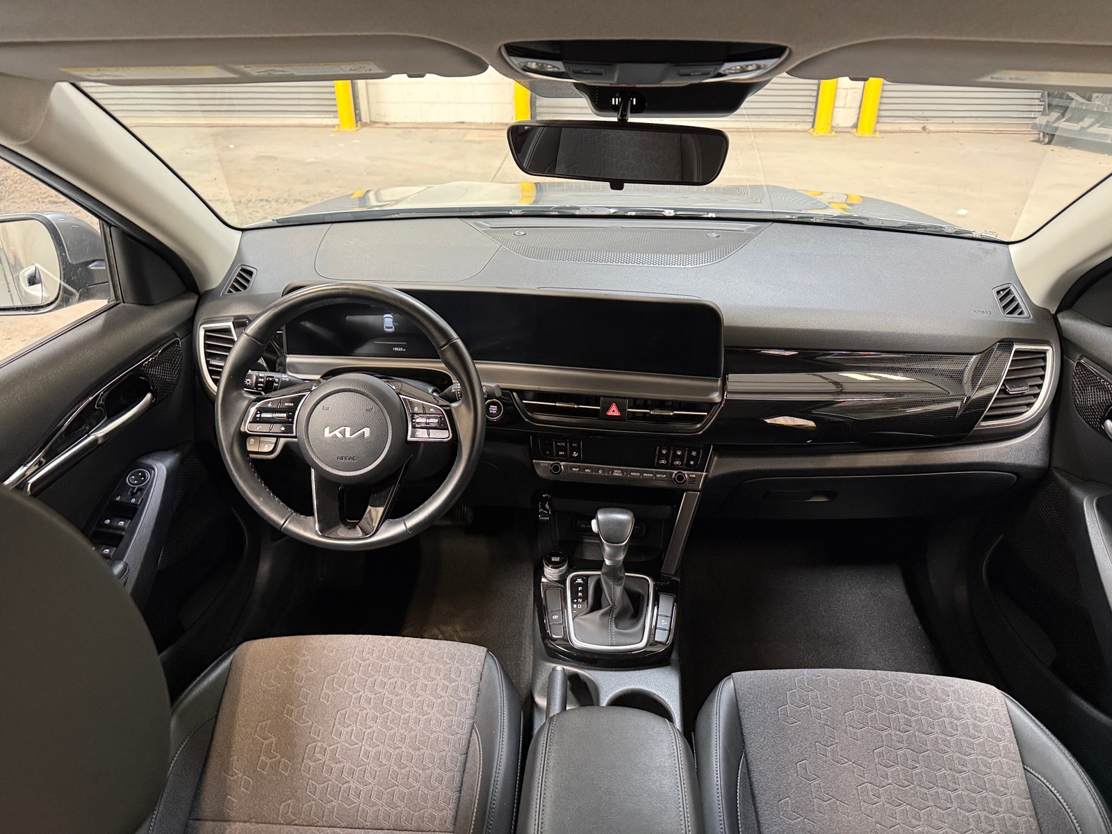 Thumbnail: 2025 Kia Seltos - 3