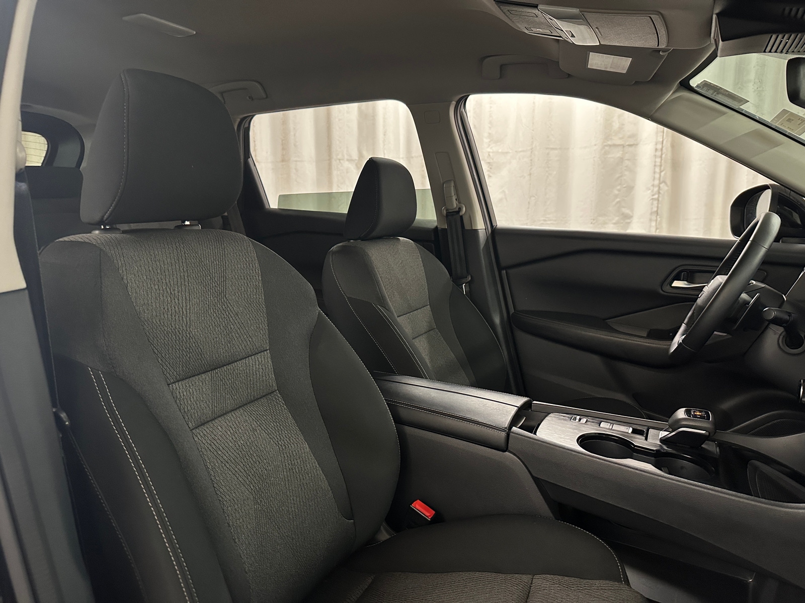 Thumbnail: 2025 Nissan Rogue - 2