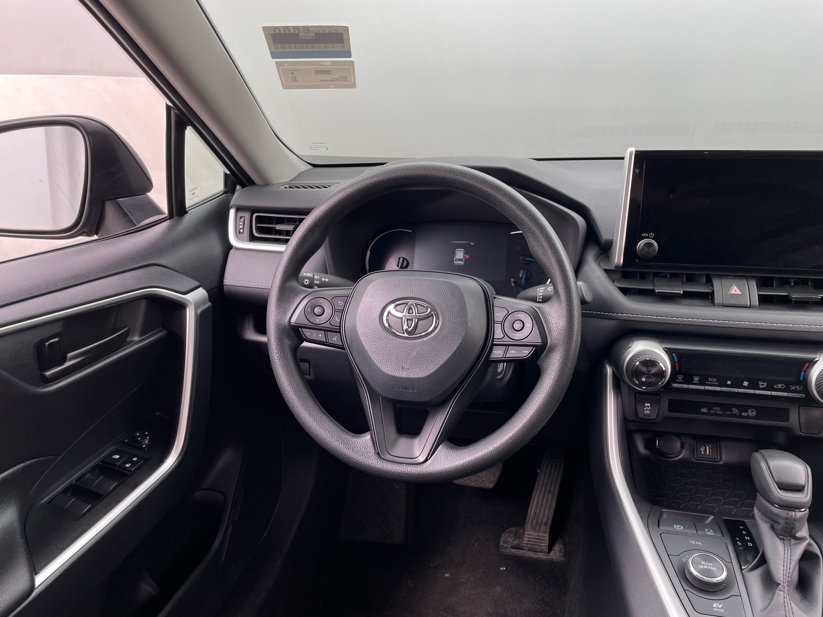 Thumbnail: 2025 Toyota RAV4 - 5