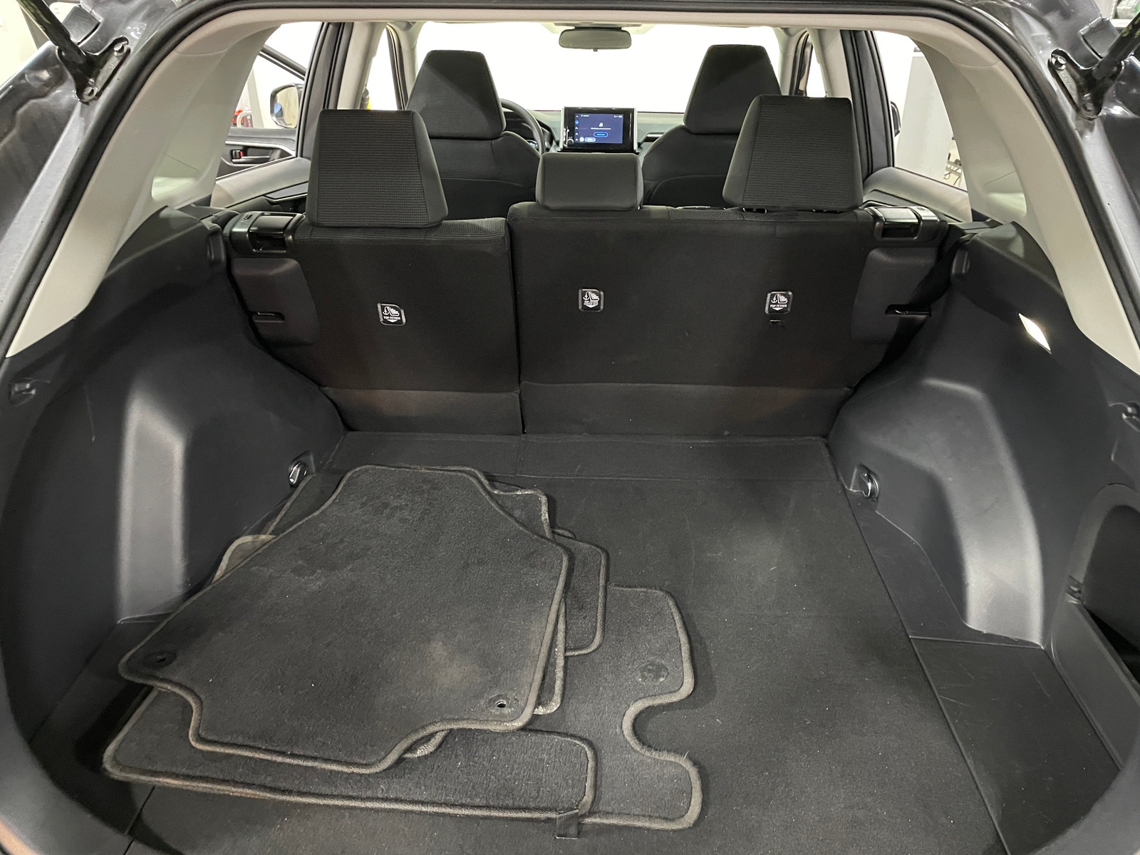 Thumbnail: 2025 Toyota RAV4 - 7