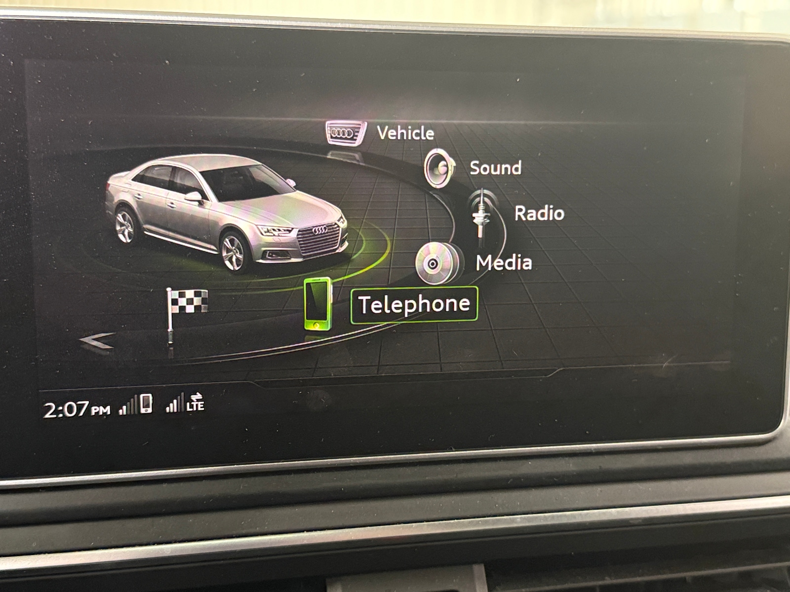 Thumbnail: 2018 Audi A4 - 3