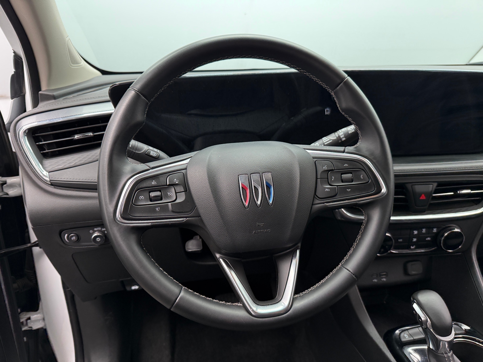 Thumbnail: 2025 Buick Encore GX - 4