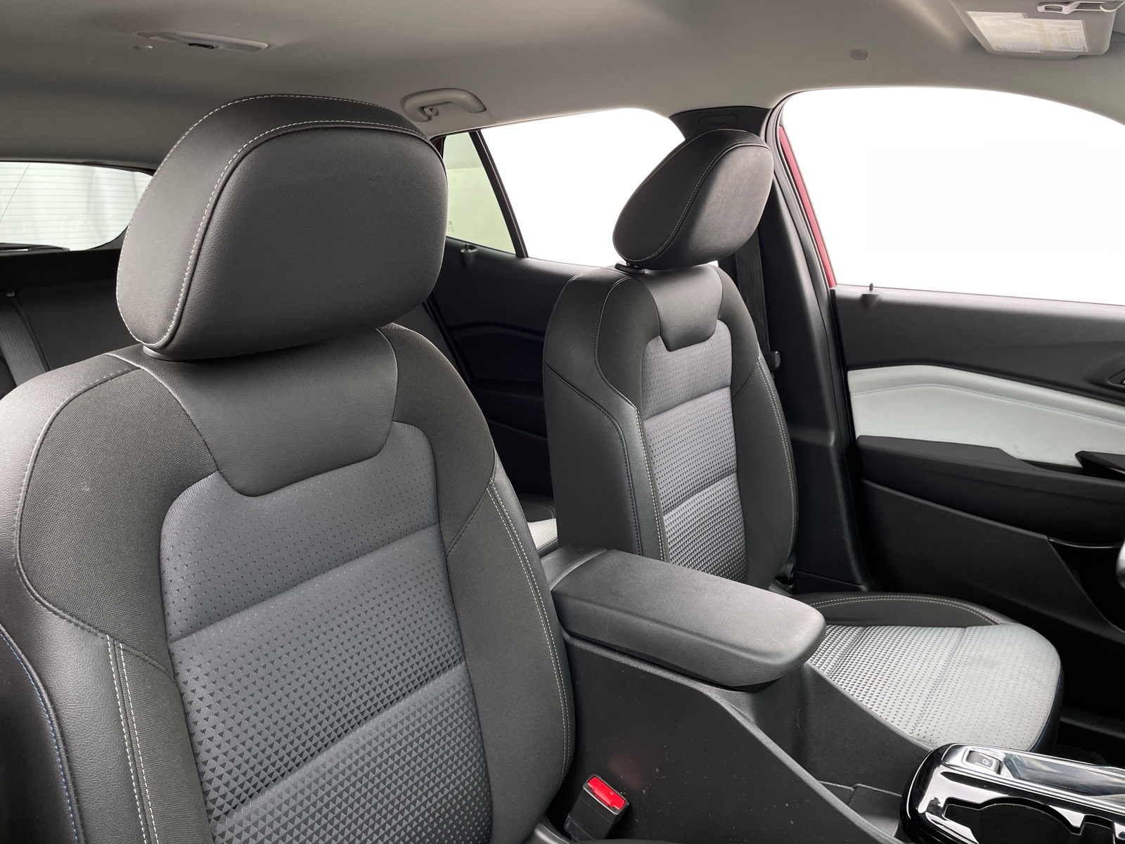 Thumbnail: 2025 Chevrolet Trax - 2