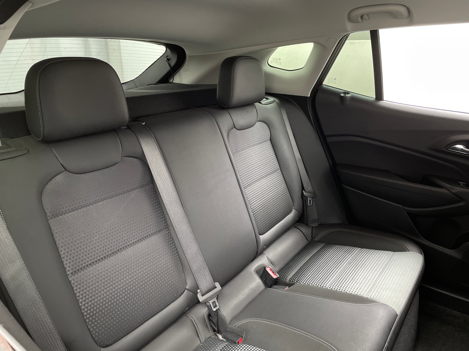 Thumbnail: 2025 Chevrolet Trax - 6