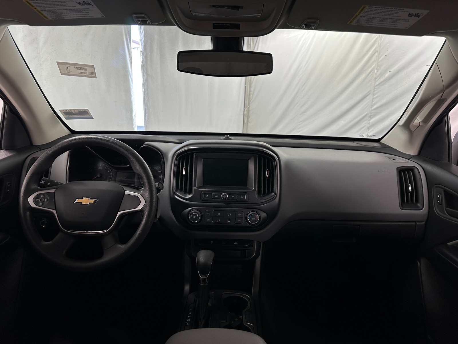 Thumbnail: 2022 Chevrolet Colorado - 3