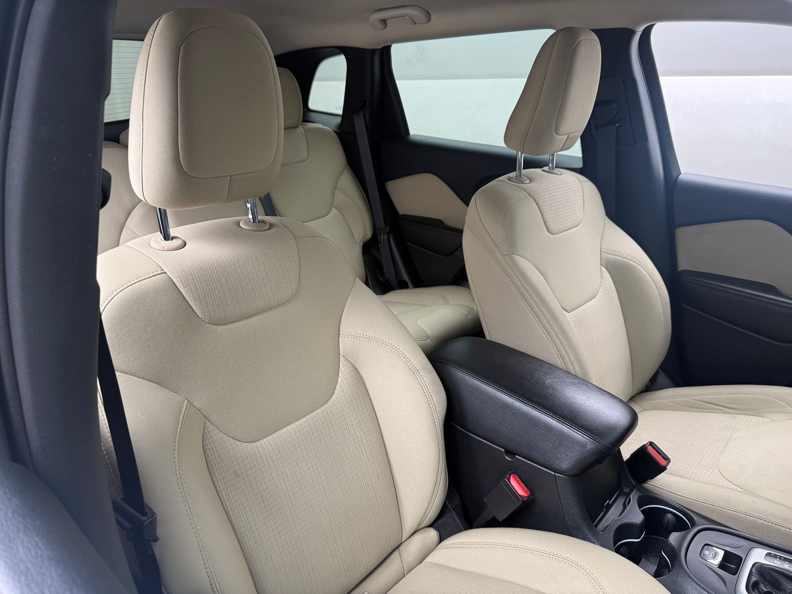 Thumbnail: 2015 Jeep Cherokee - 2