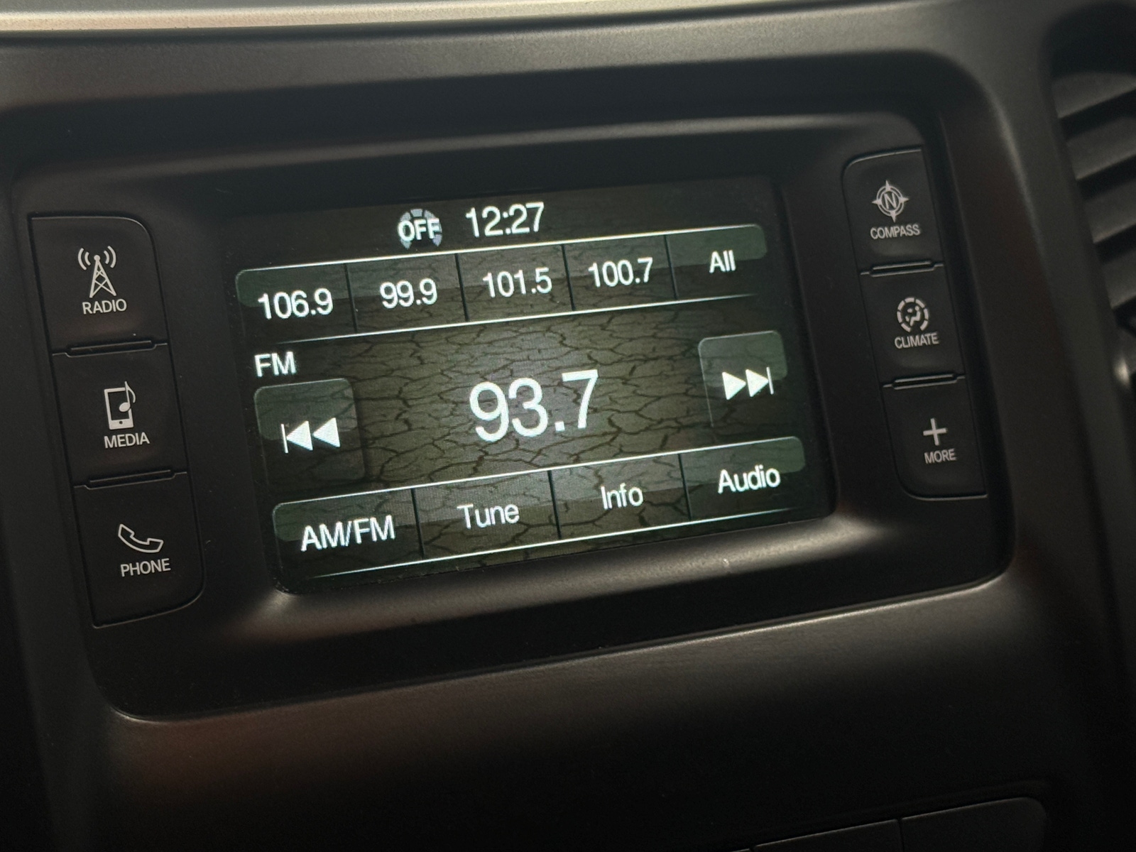 Thumbnail: 2015 Jeep Cherokee - 4