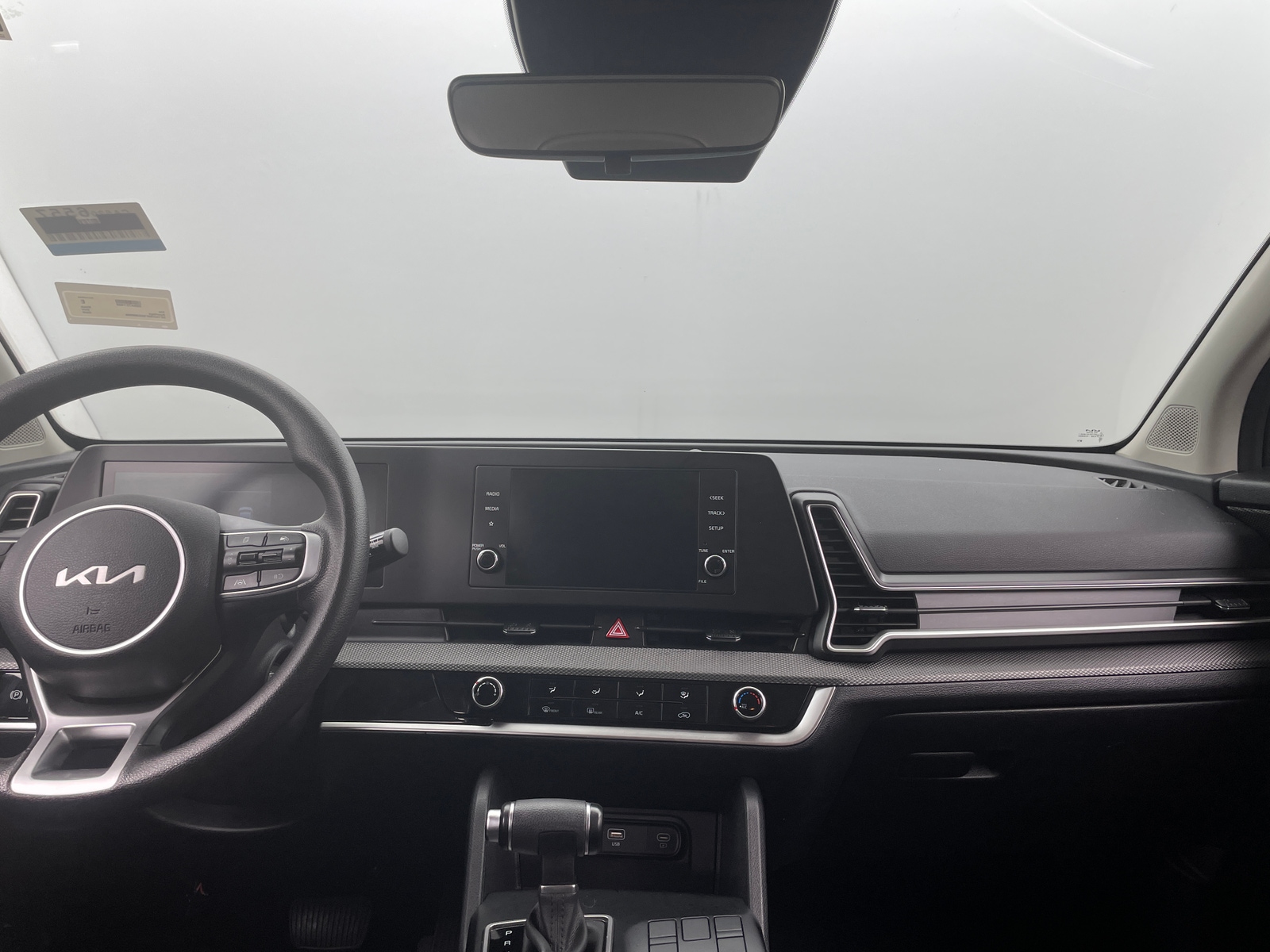 Thumbnail: 2025 Kia Sportage - 3