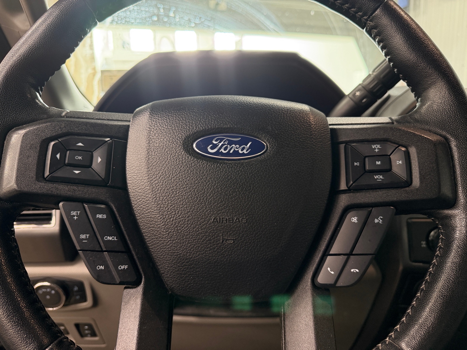 Thumbnail: 2018 Ford Econoline - 5