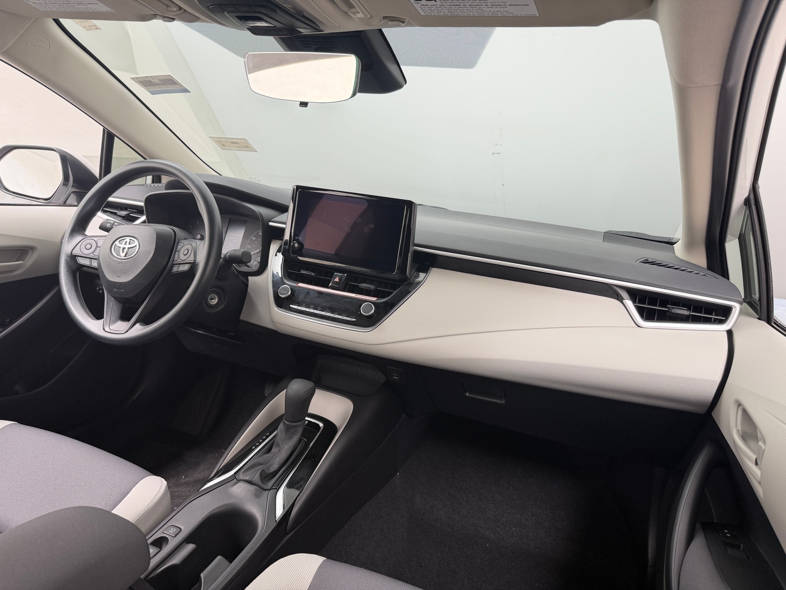 Thumbnail: 2025 Toyota Corolla - 3