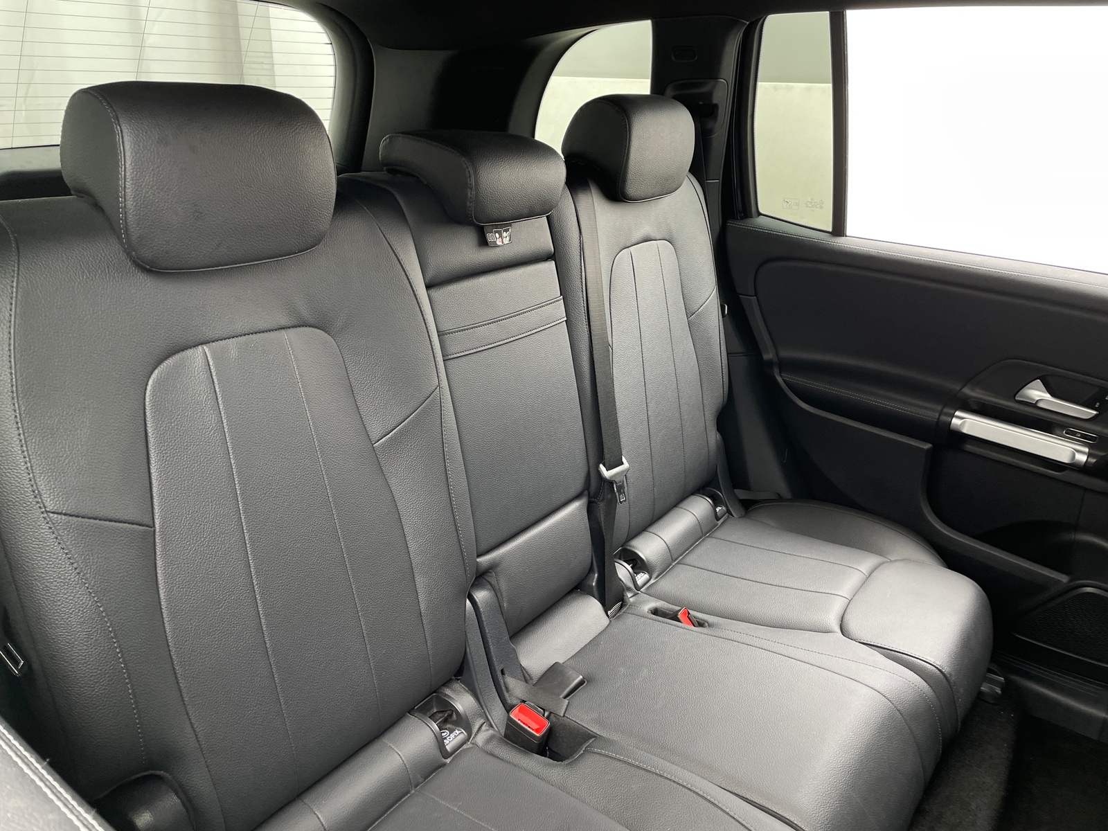 Thumbnail: 2021 Mercedes-Benz GLB - 5