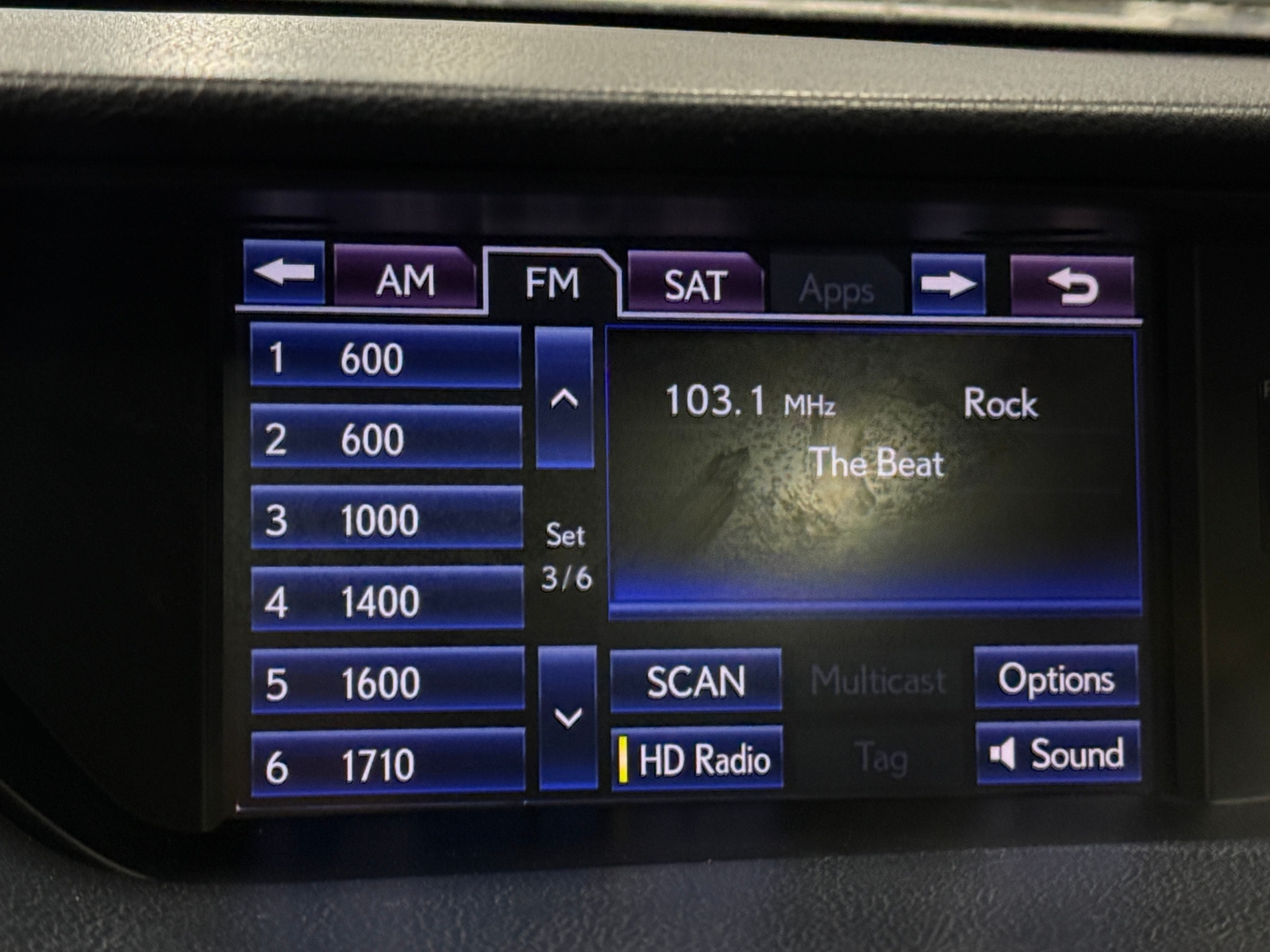 Thumbnail: 2013 Lexus ES - 3