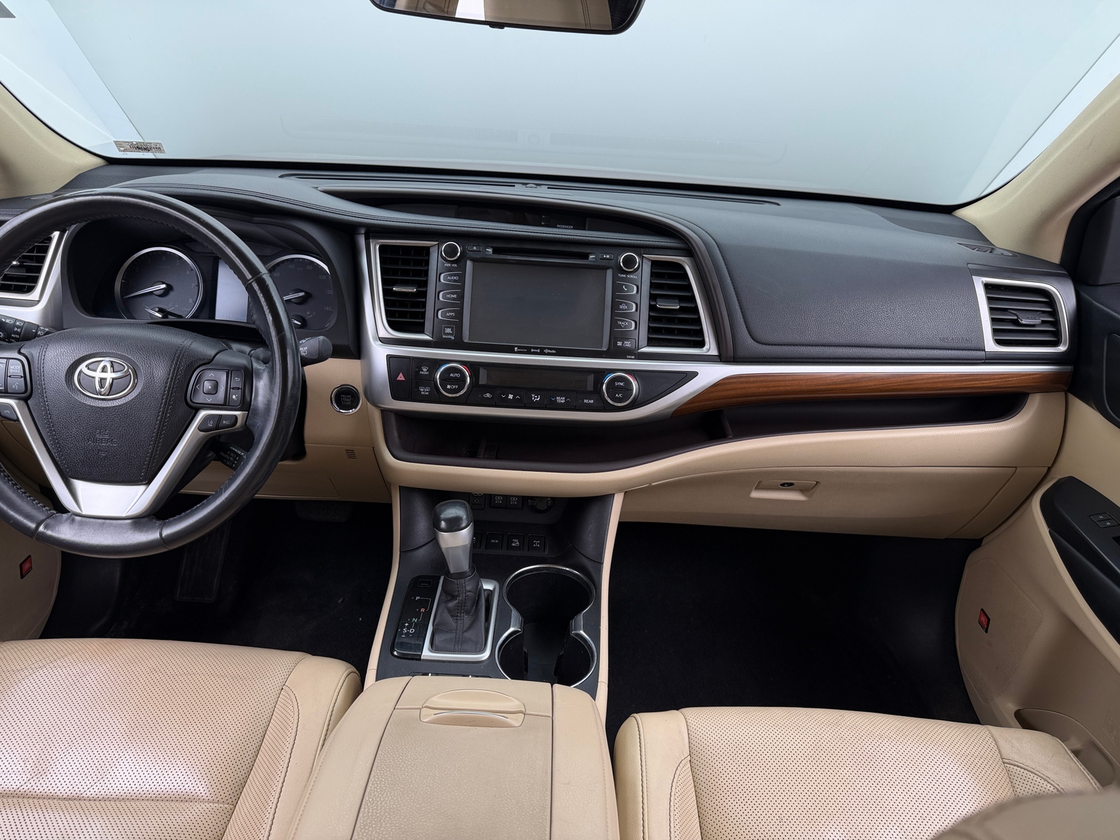 Thumbnail: 2017 Toyota Highlander - 2