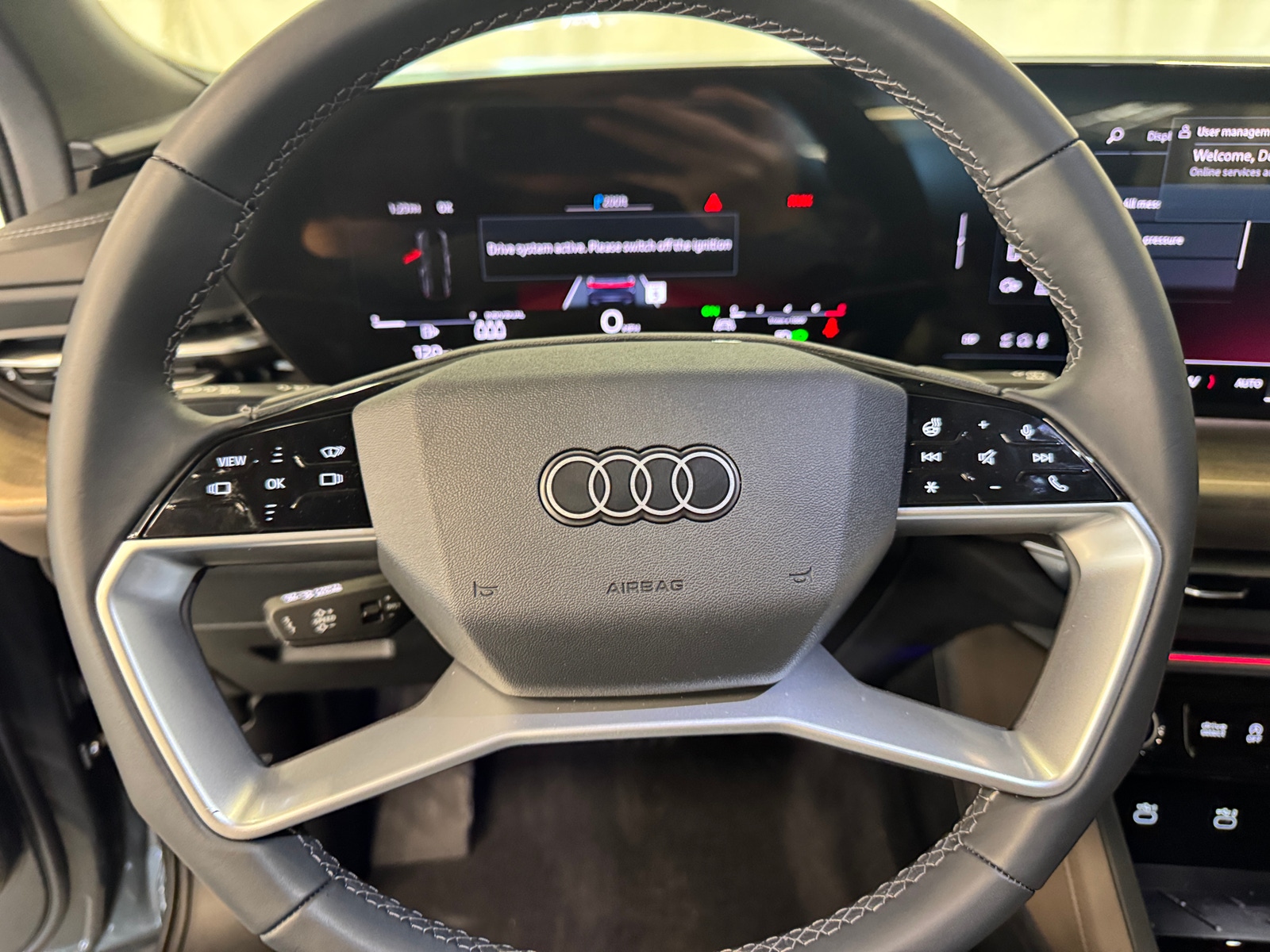 Thumbnail: 2025 Audi Q5 - 4