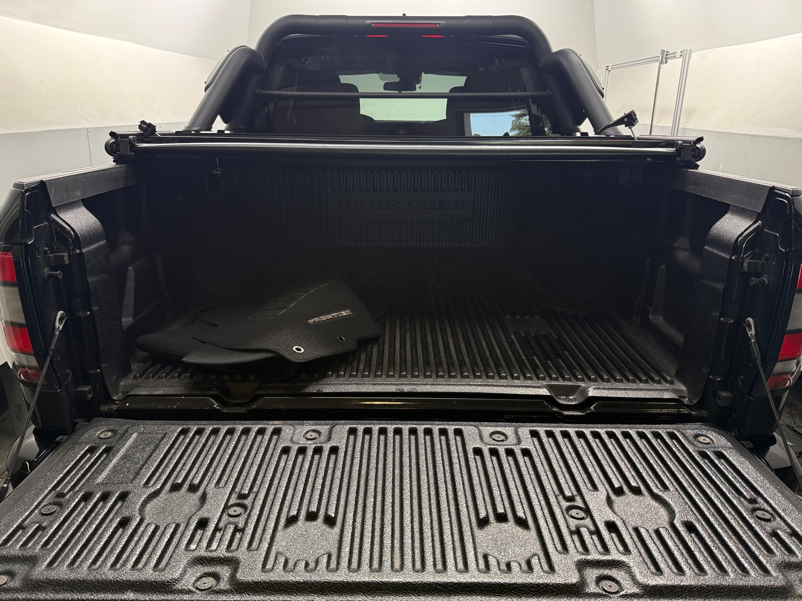 Thumbnail: 2022 Nissan Frontier - 7