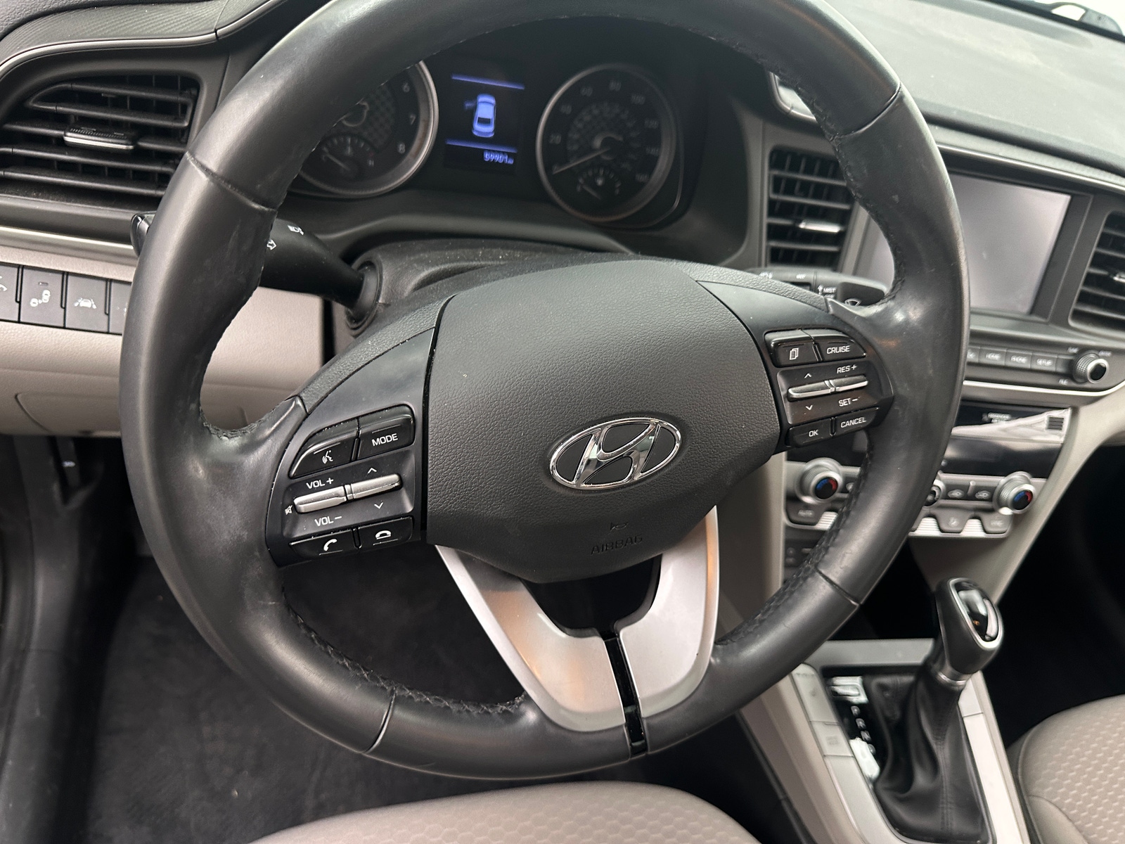 Thumbnail: 2019 Hyundai Elantra - 5