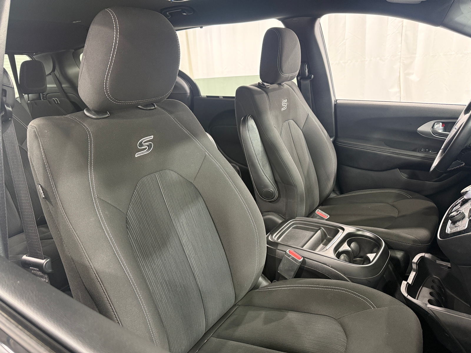 Thumbnail: 2018 Chrysler Pacifica - 2