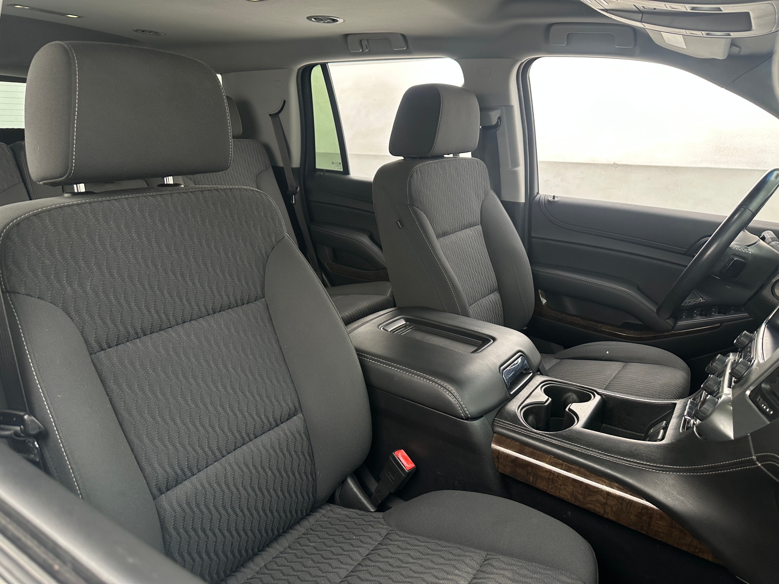 Thumbnail: 2019 Chevrolet Tahoe - 2
