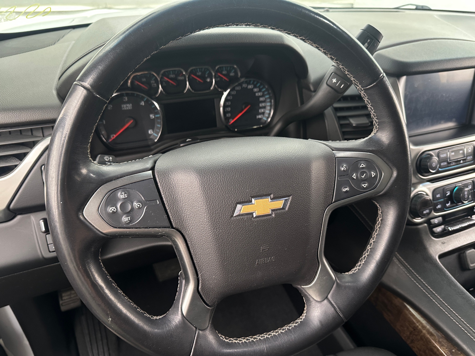 Thumbnail: 2019 Chevrolet Tahoe - 5