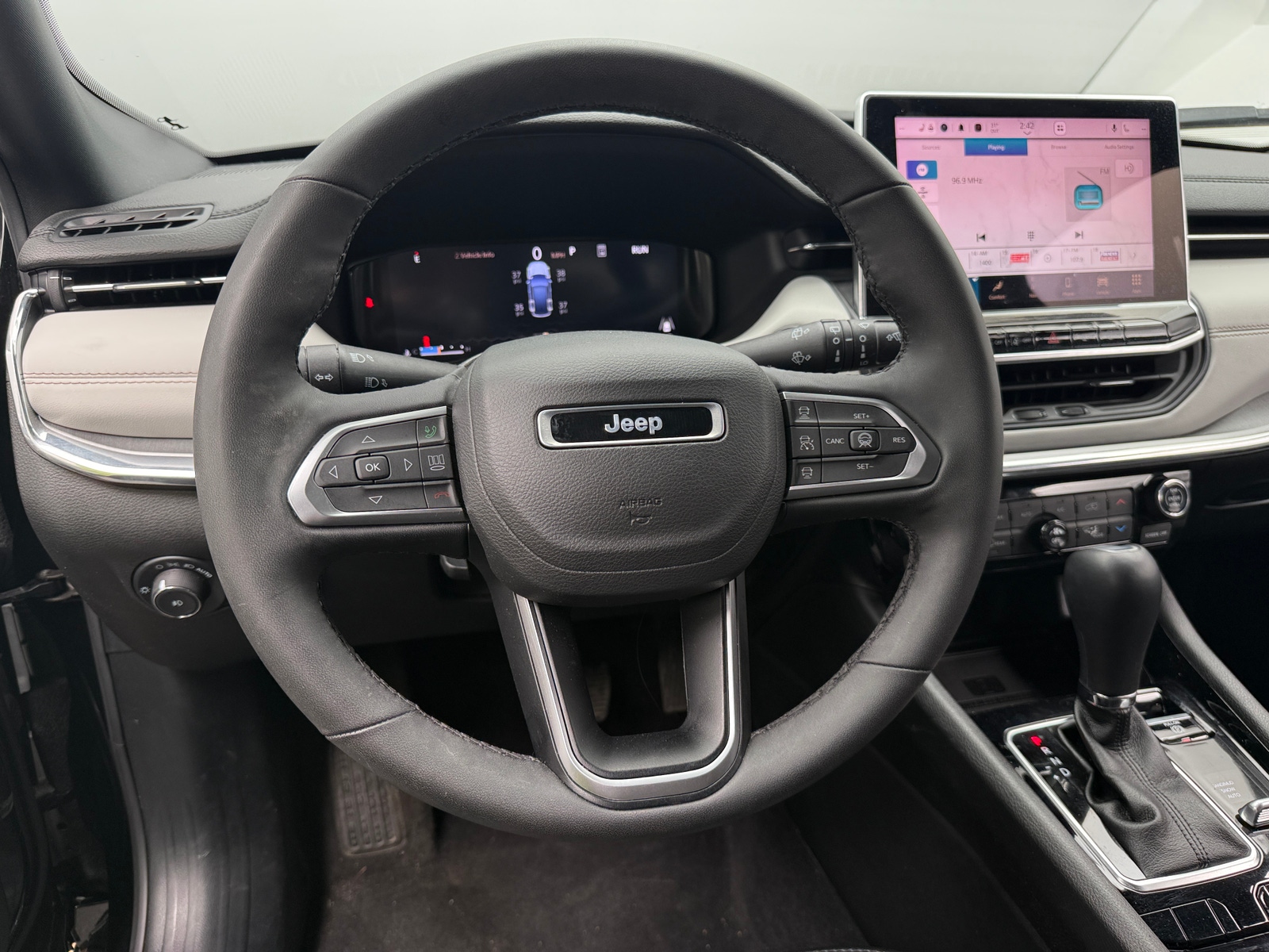 Thumbnail: 2023 Jeep Compass - 4