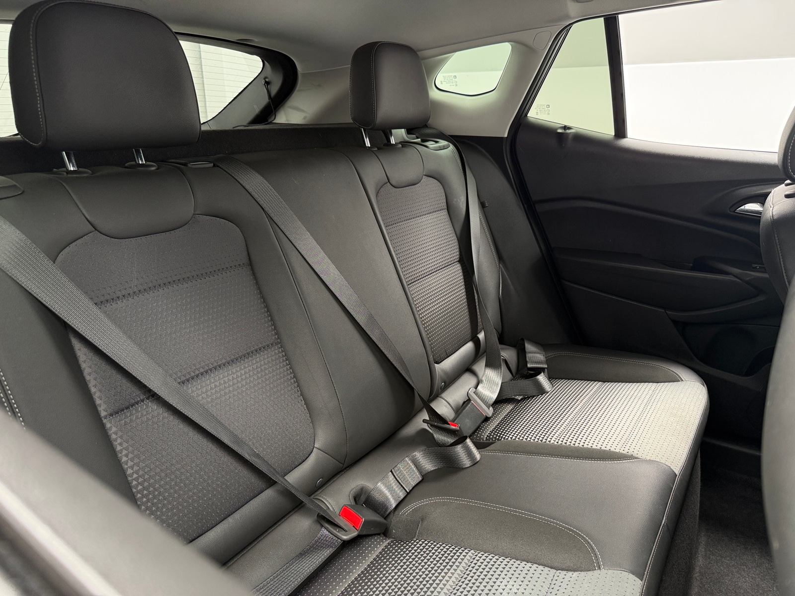 Thumbnail: 2025 Chevrolet Trax - 6