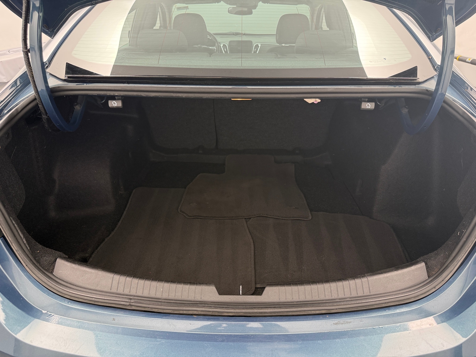 Thumbnail: 2024 Chevrolet Malibu - 7