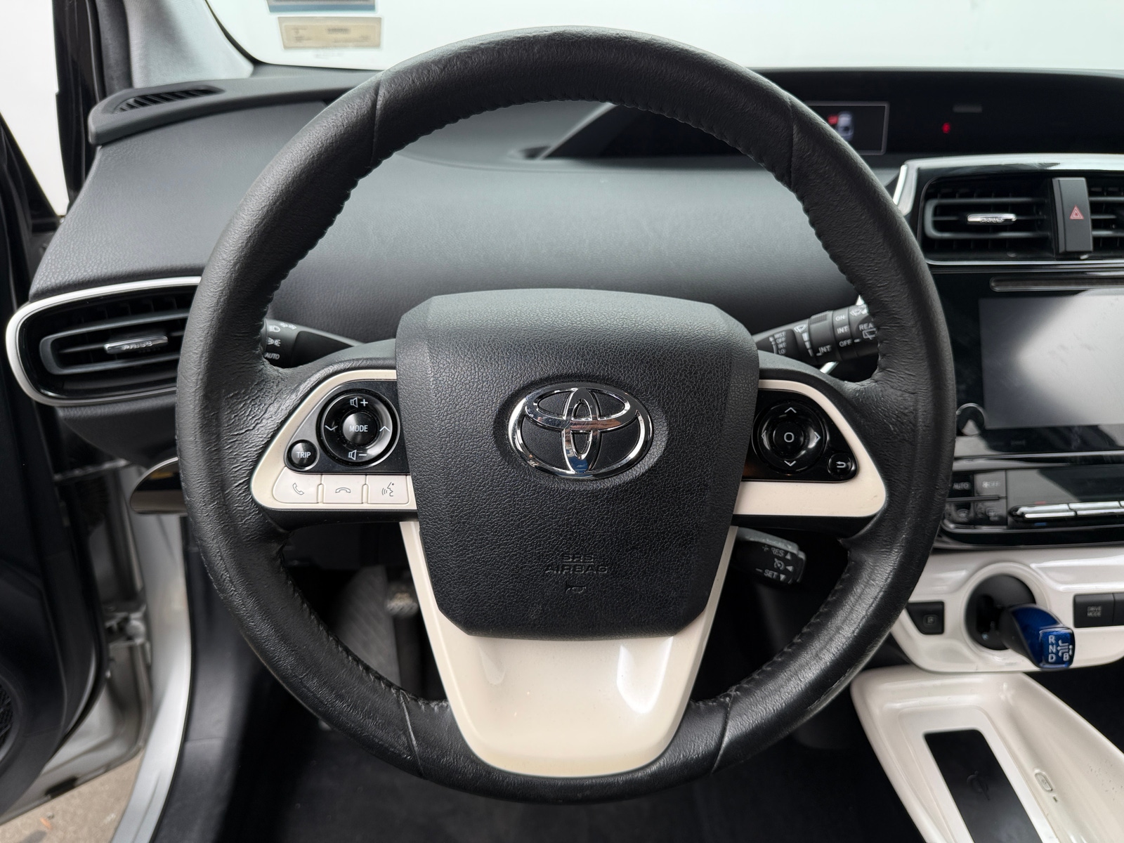Thumbnail: 2016 Toyota Prius - 5