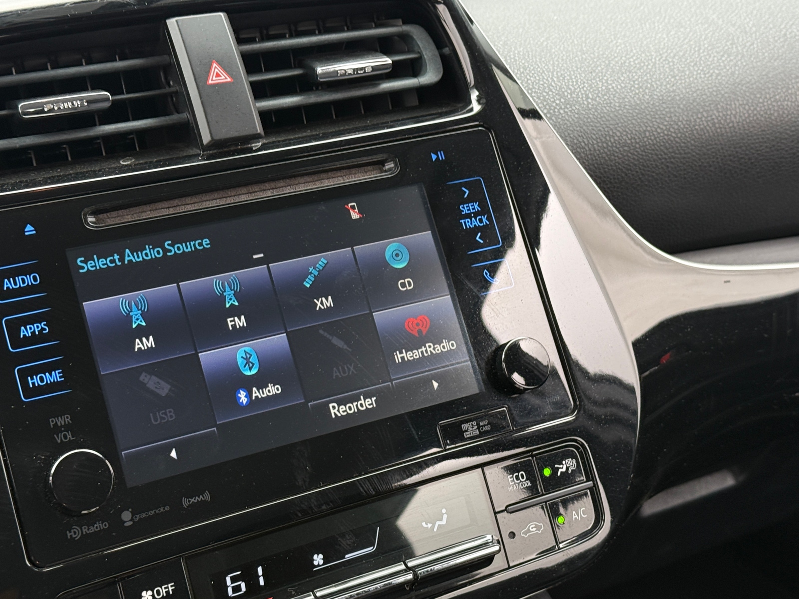 Thumbnail: 2016 Toyota Prius - 4