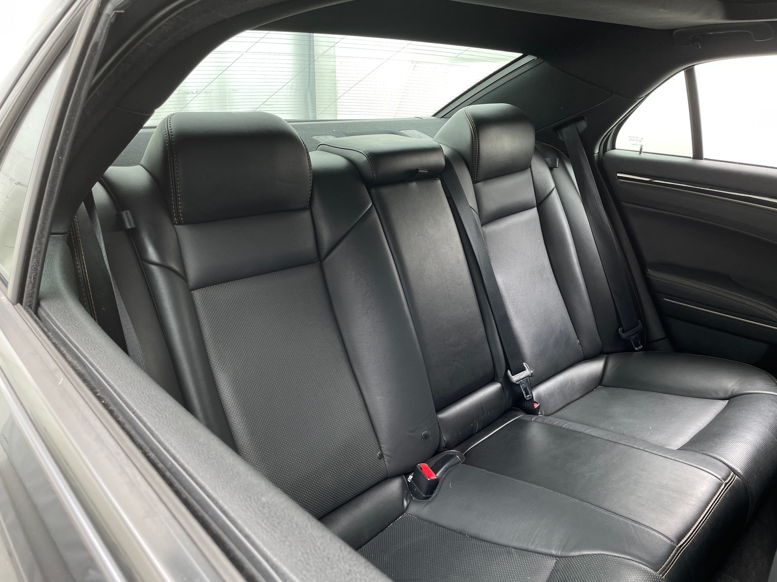 Thumbnail: 2018 Chrysler 300 - 5