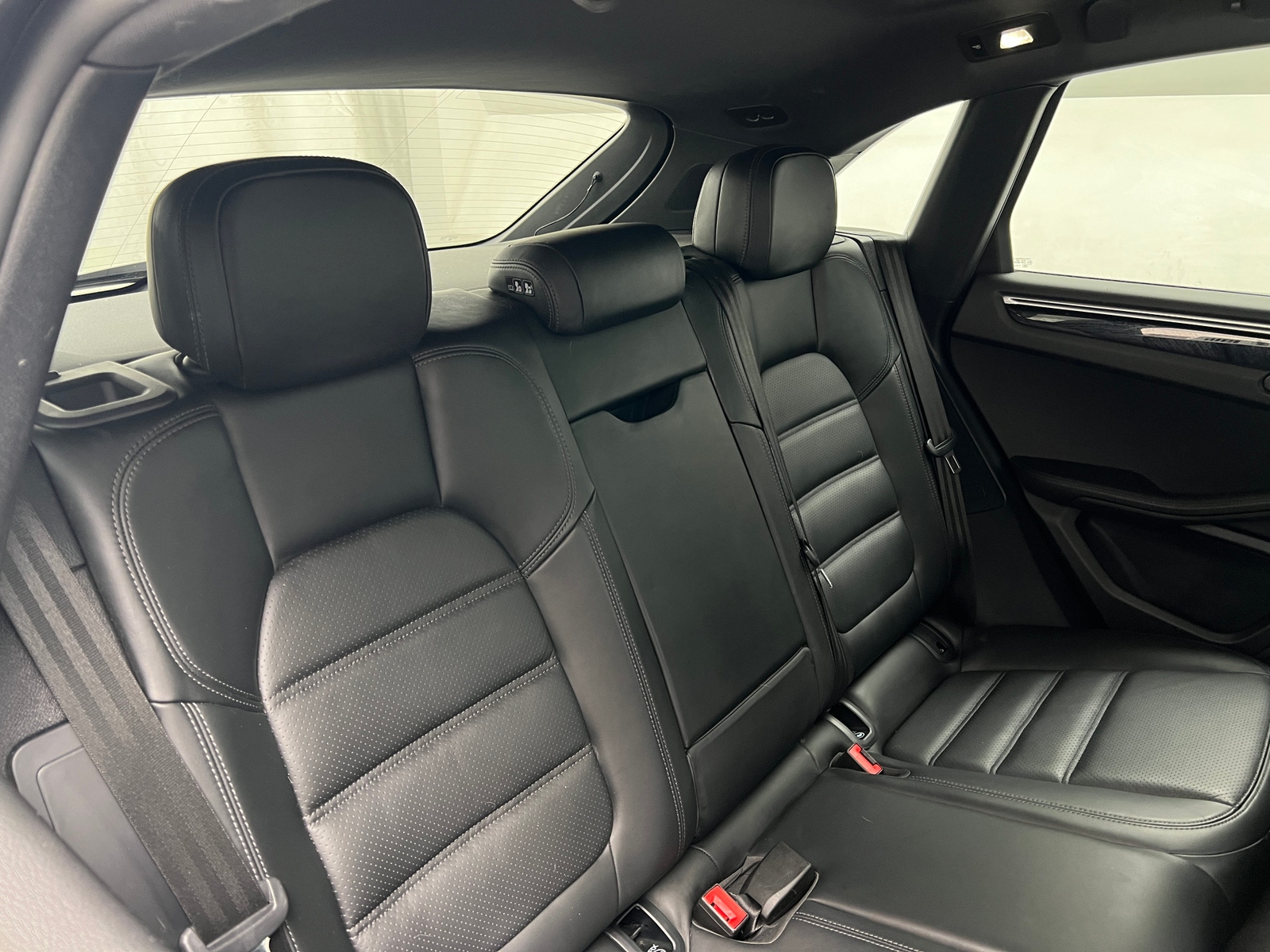 Thumbnail: 2021 Porsche Macan - 5