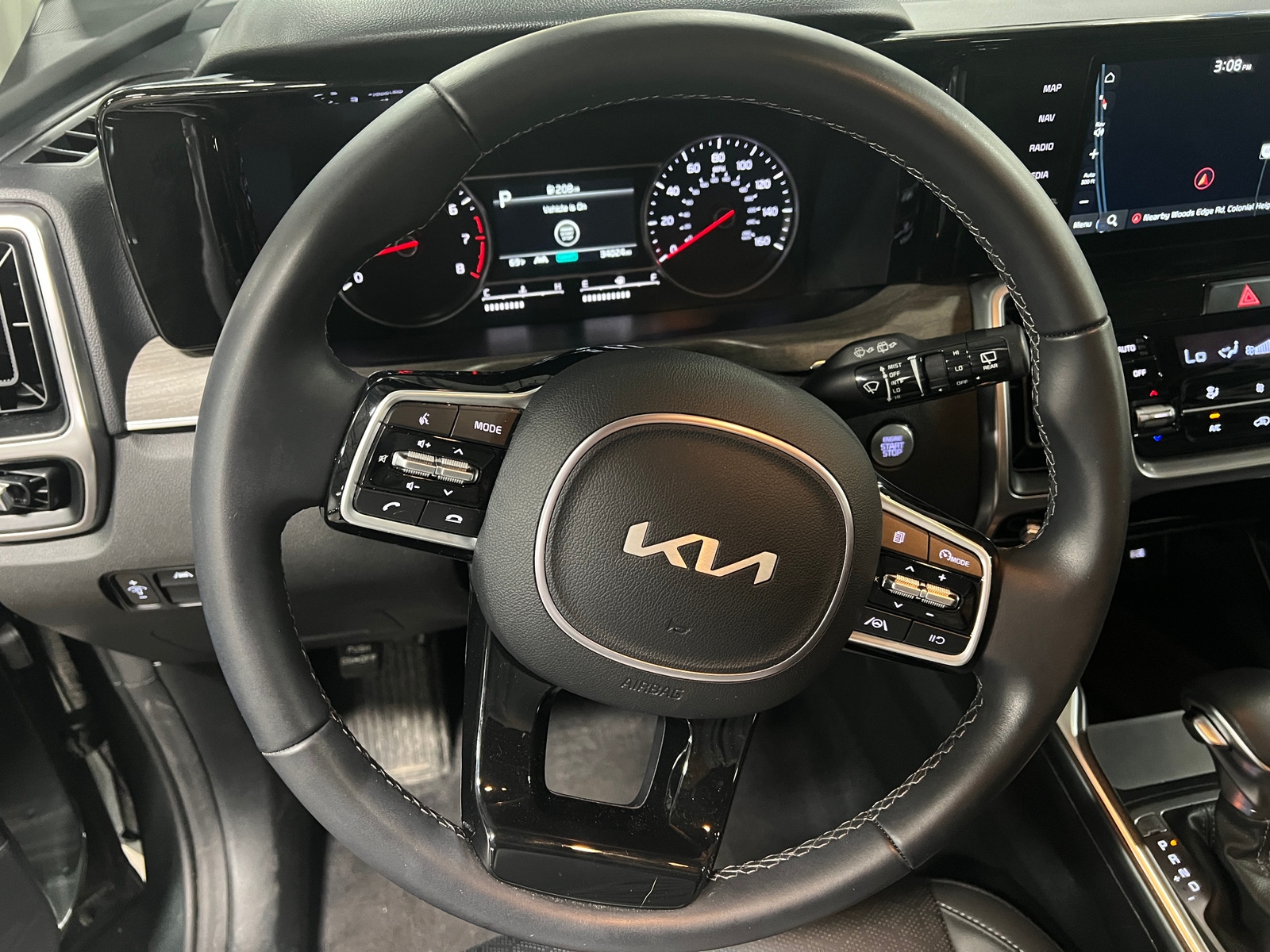 Thumbnail: 2023 Kia Sorento - 4