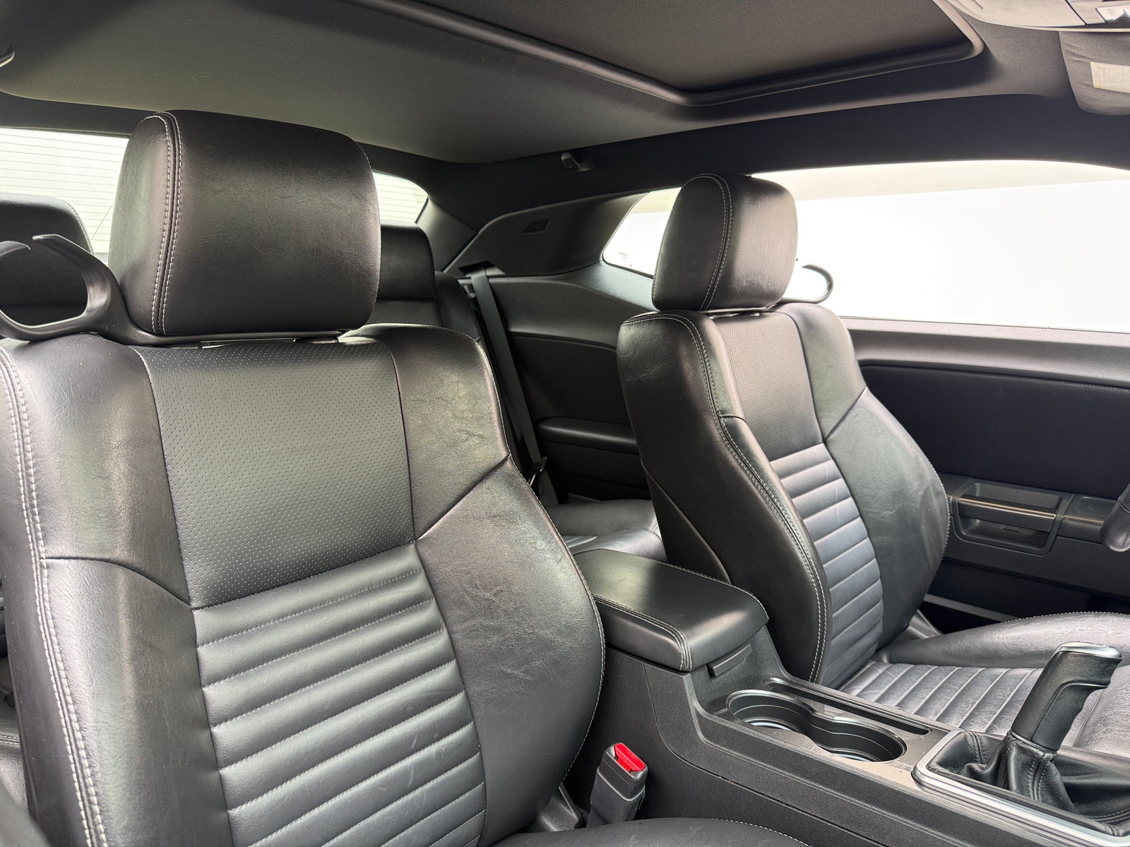 Thumbnail: 2010 Dodge Challenger - 2