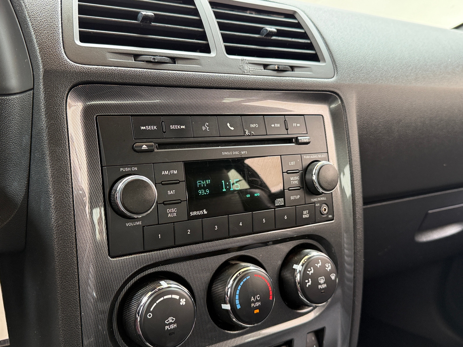 Thumbnail: 2010 Dodge Challenger - 3