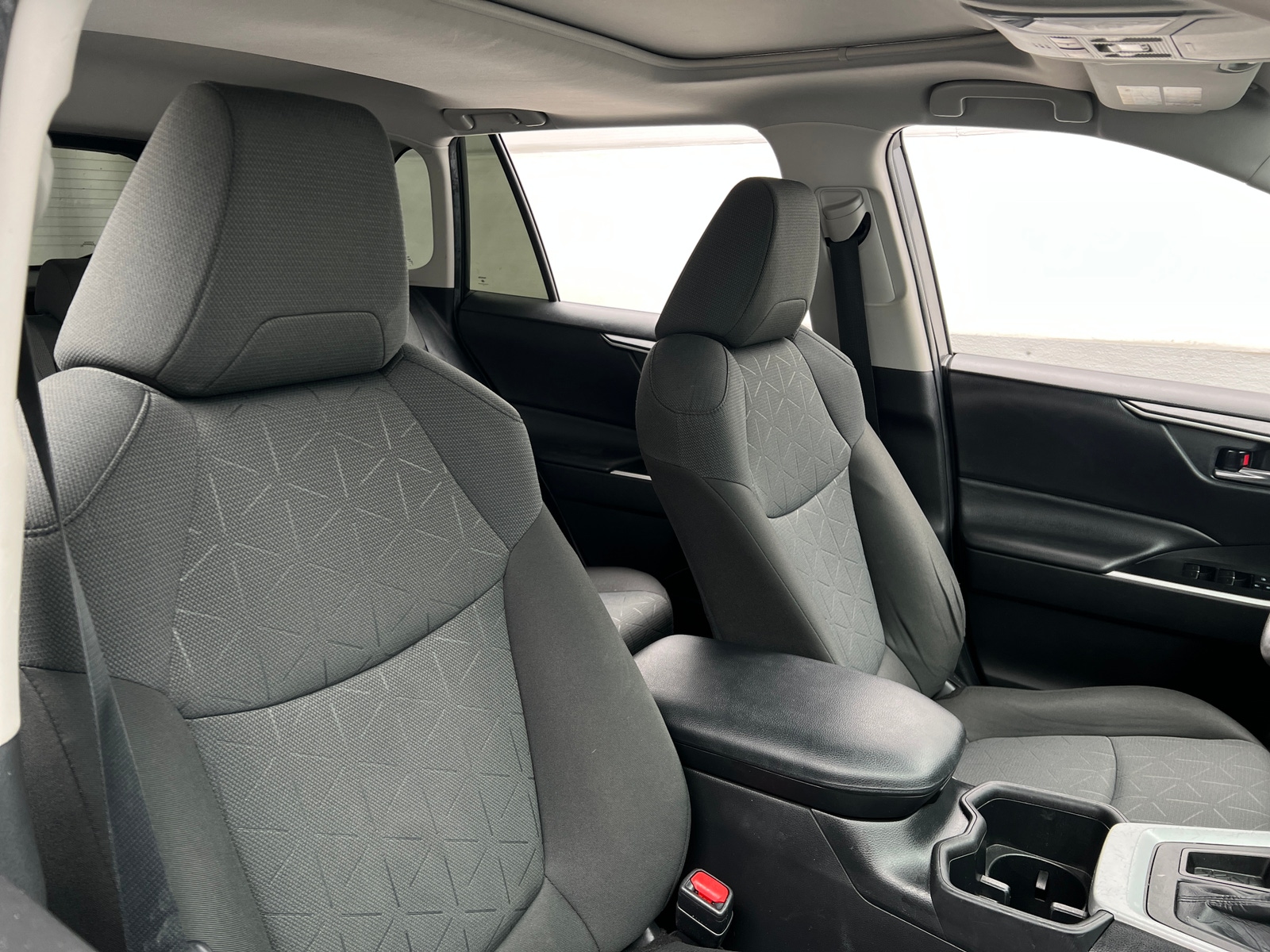 Thumbnail: 2022 Toyota RAV4 - 2