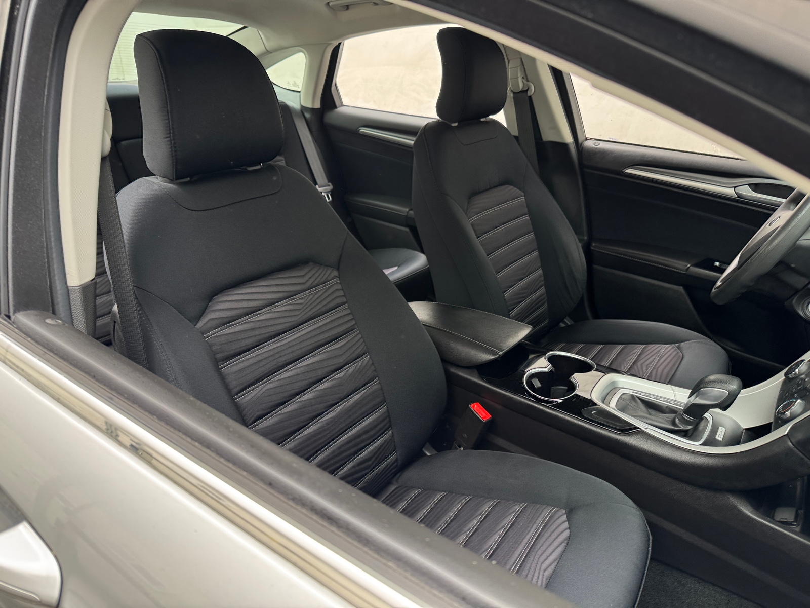 Thumbnail: 2016 Ford Fusion - 2