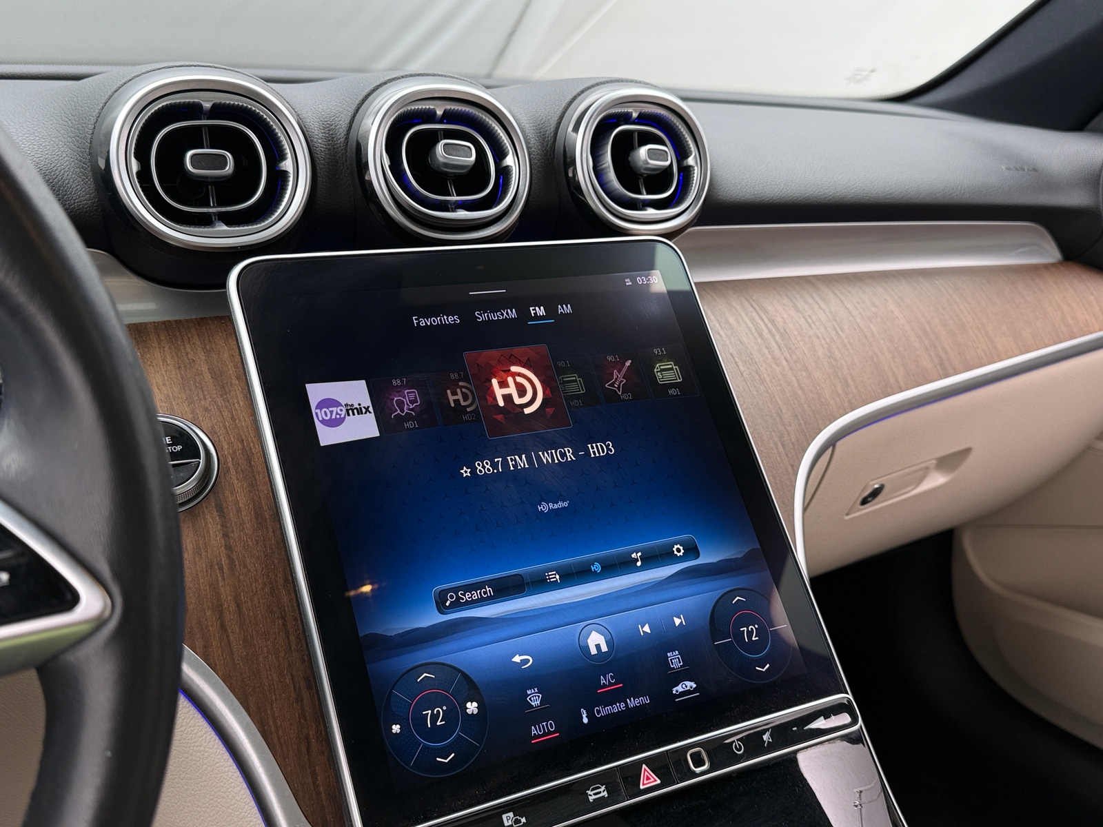 Thumbnail: 2023 Mercedes-Benz C-Class - 3