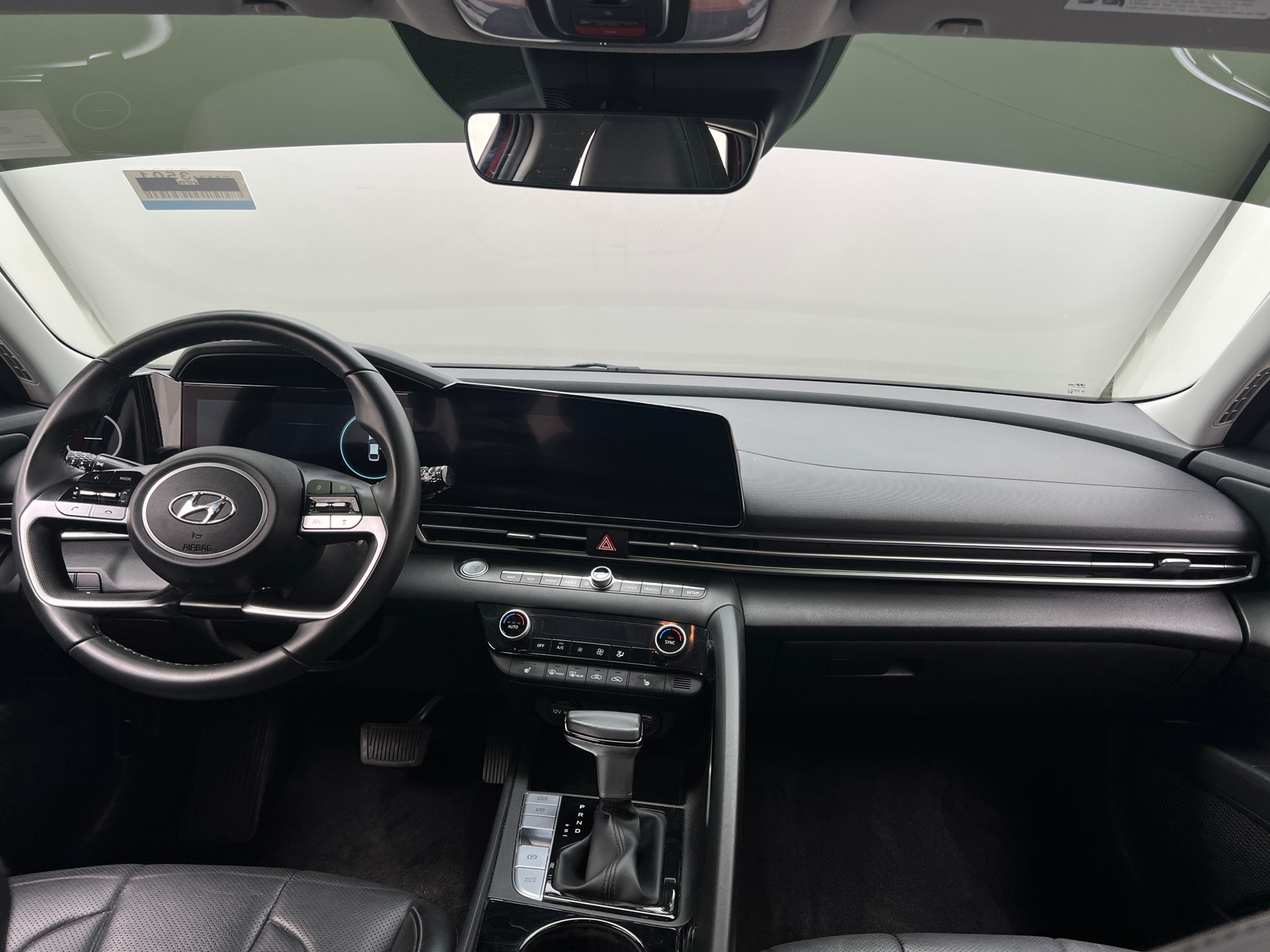 Thumbnail: 2023 Hyundai Elantra - 2