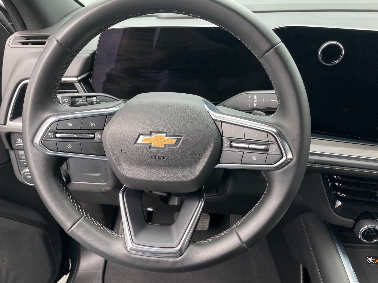 Thumbnail: 2025 Chevrolet Tahoe - 4