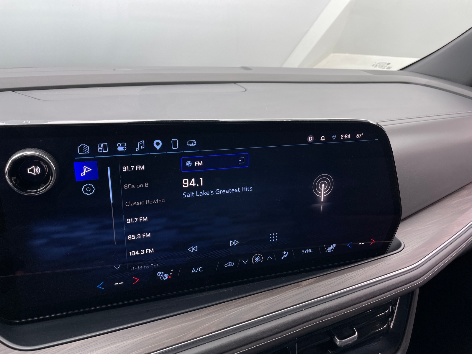 Thumbnail: 2025 Chevrolet Tahoe - 3