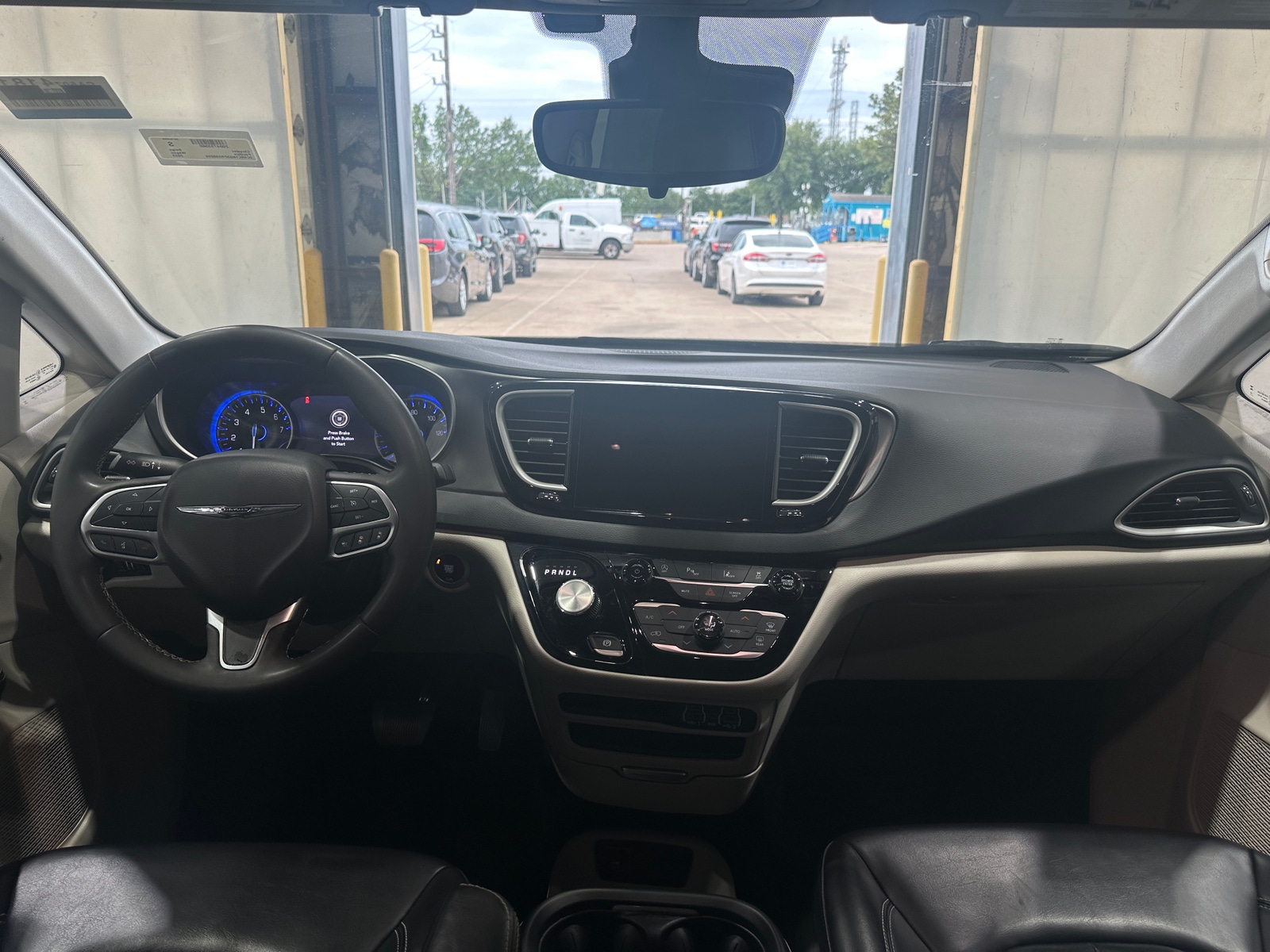 Thumbnail: 2023 Chrysler Pacifica - 2