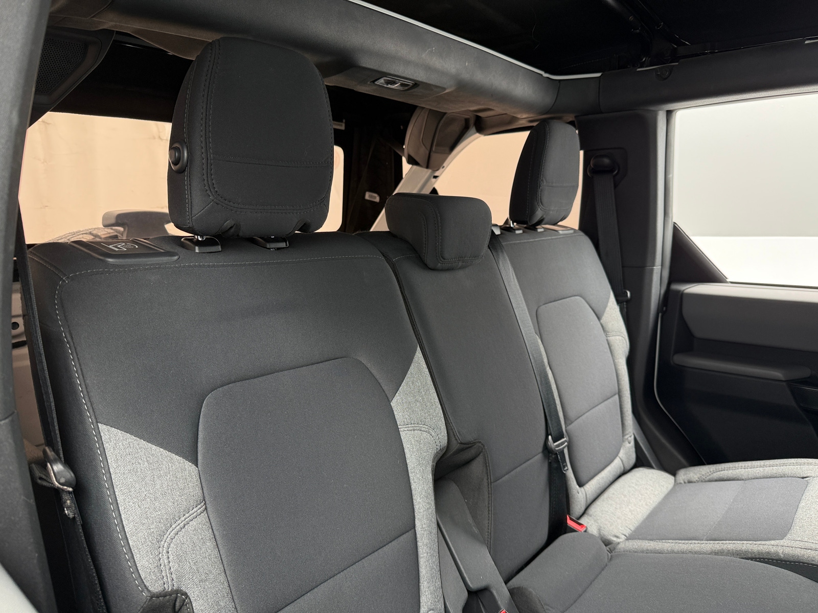 Thumbnail: 2022 Ford Bronco - 6