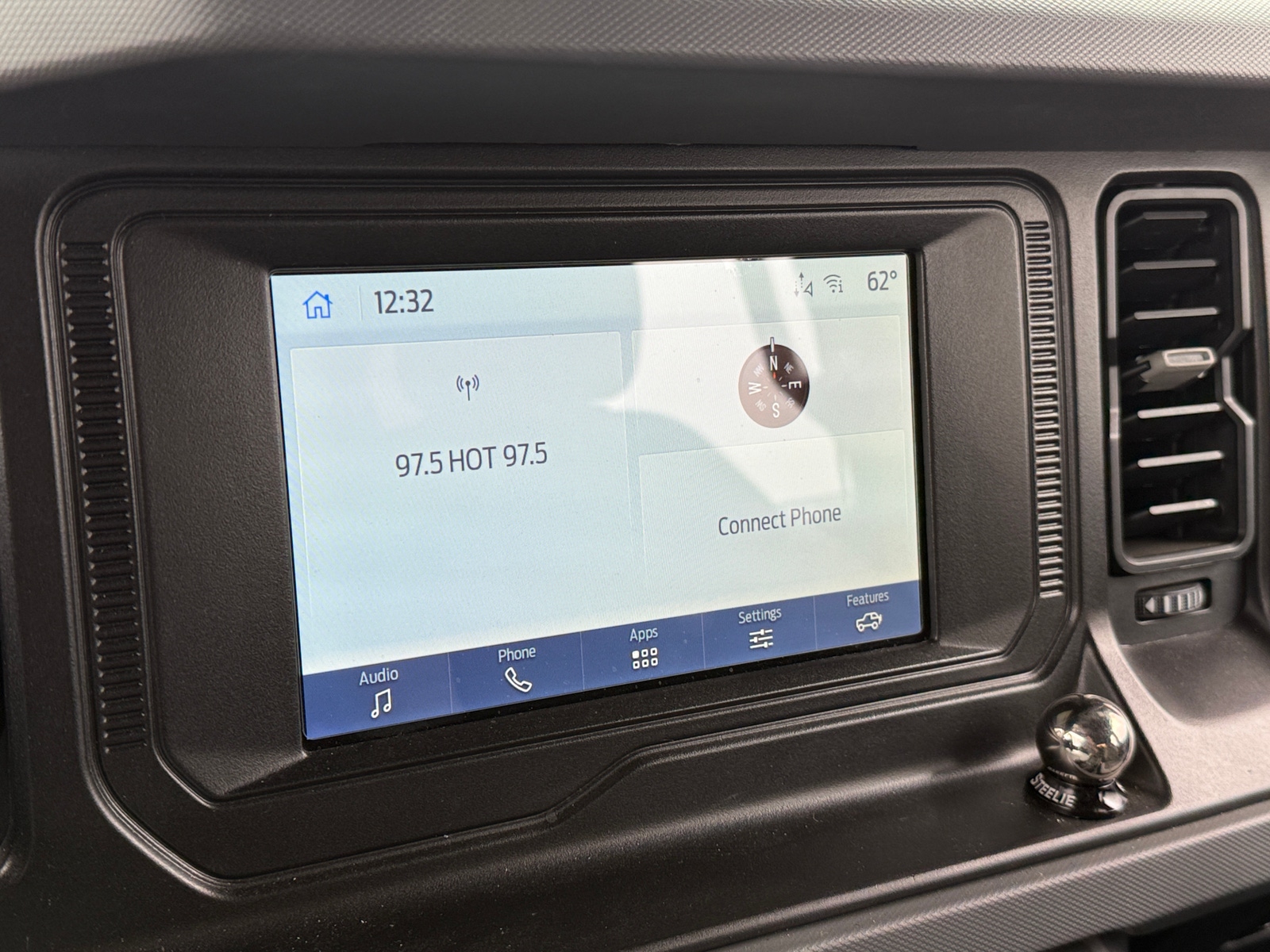 Thumbnail: 2022 Ford Bronco - 4